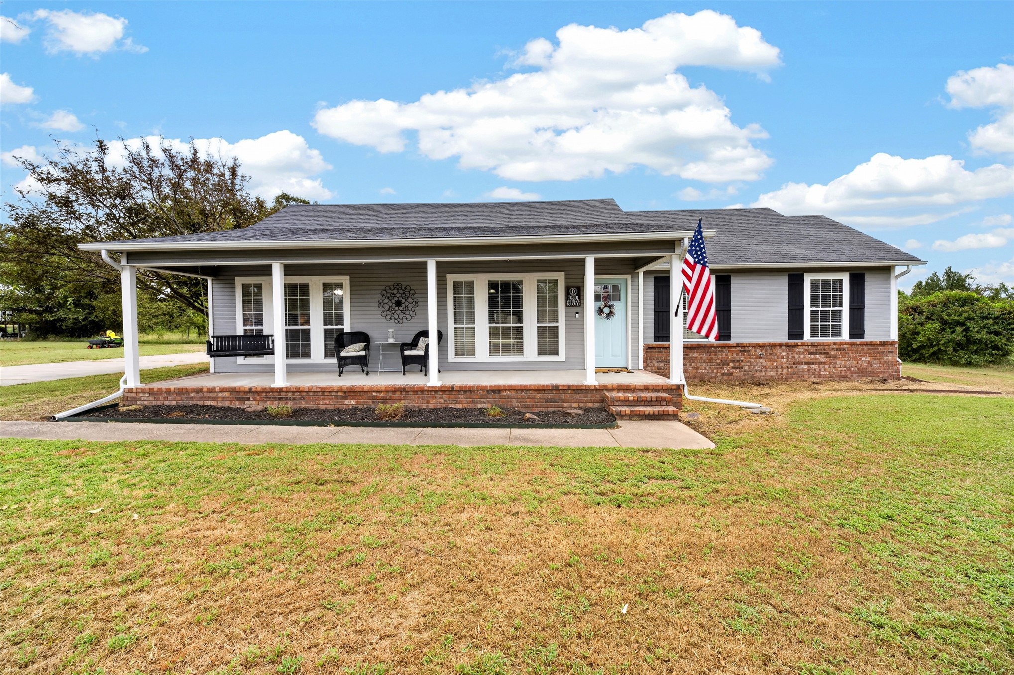 70301 S 336 Road Property Photo 1