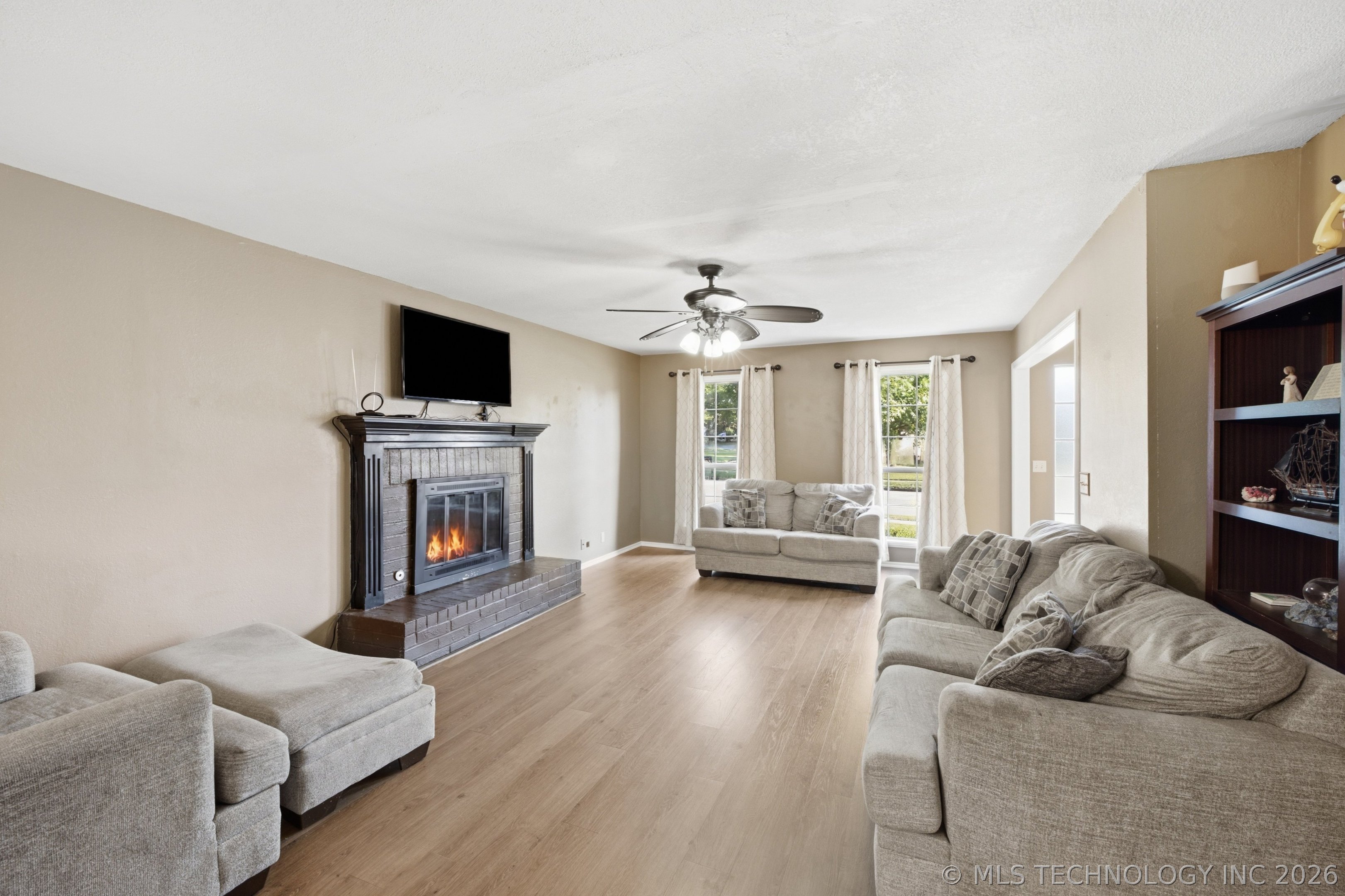 1504 W Gary Street Property Photo 8