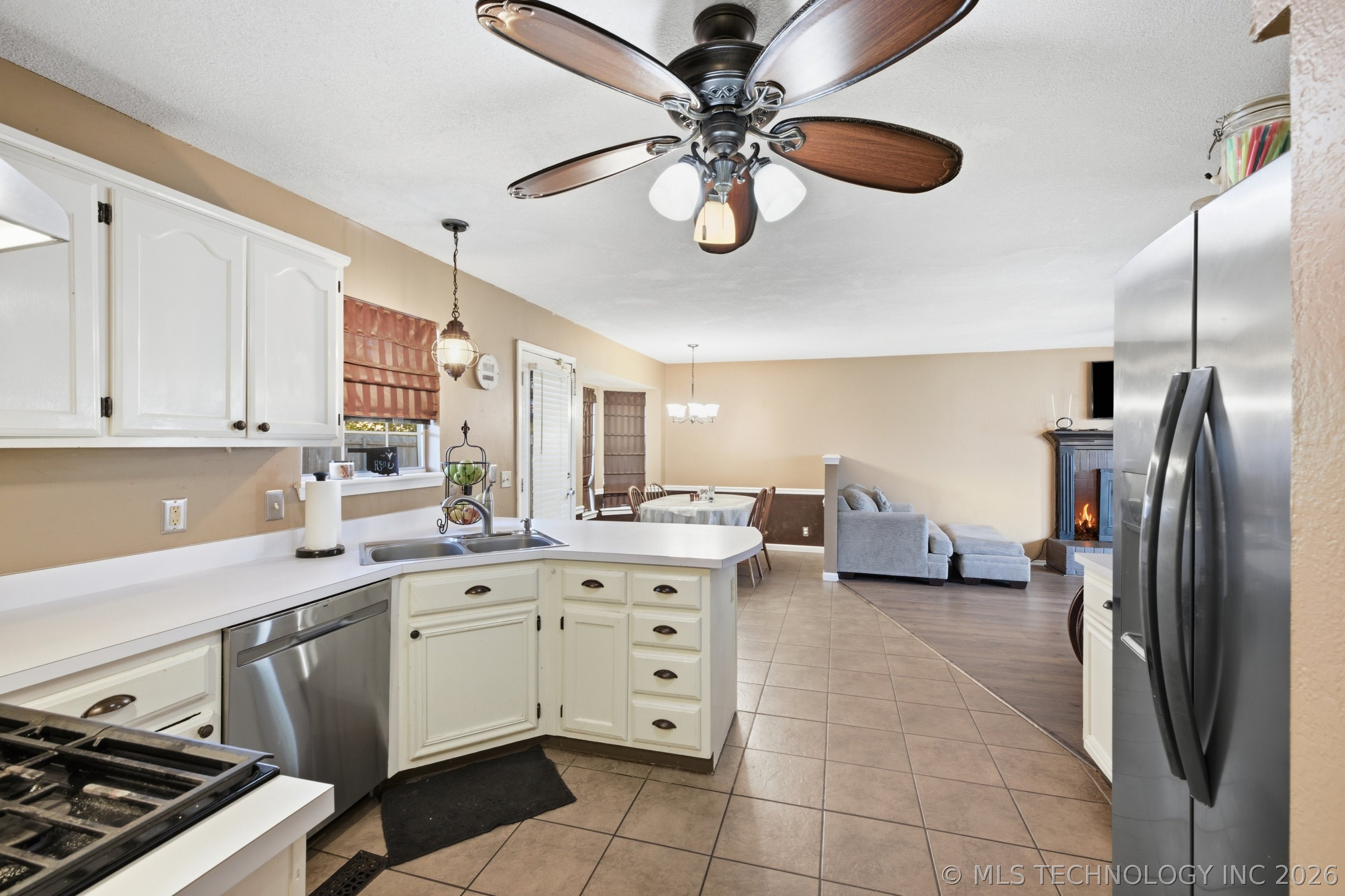 1504 W Gary Street Property Photo 14