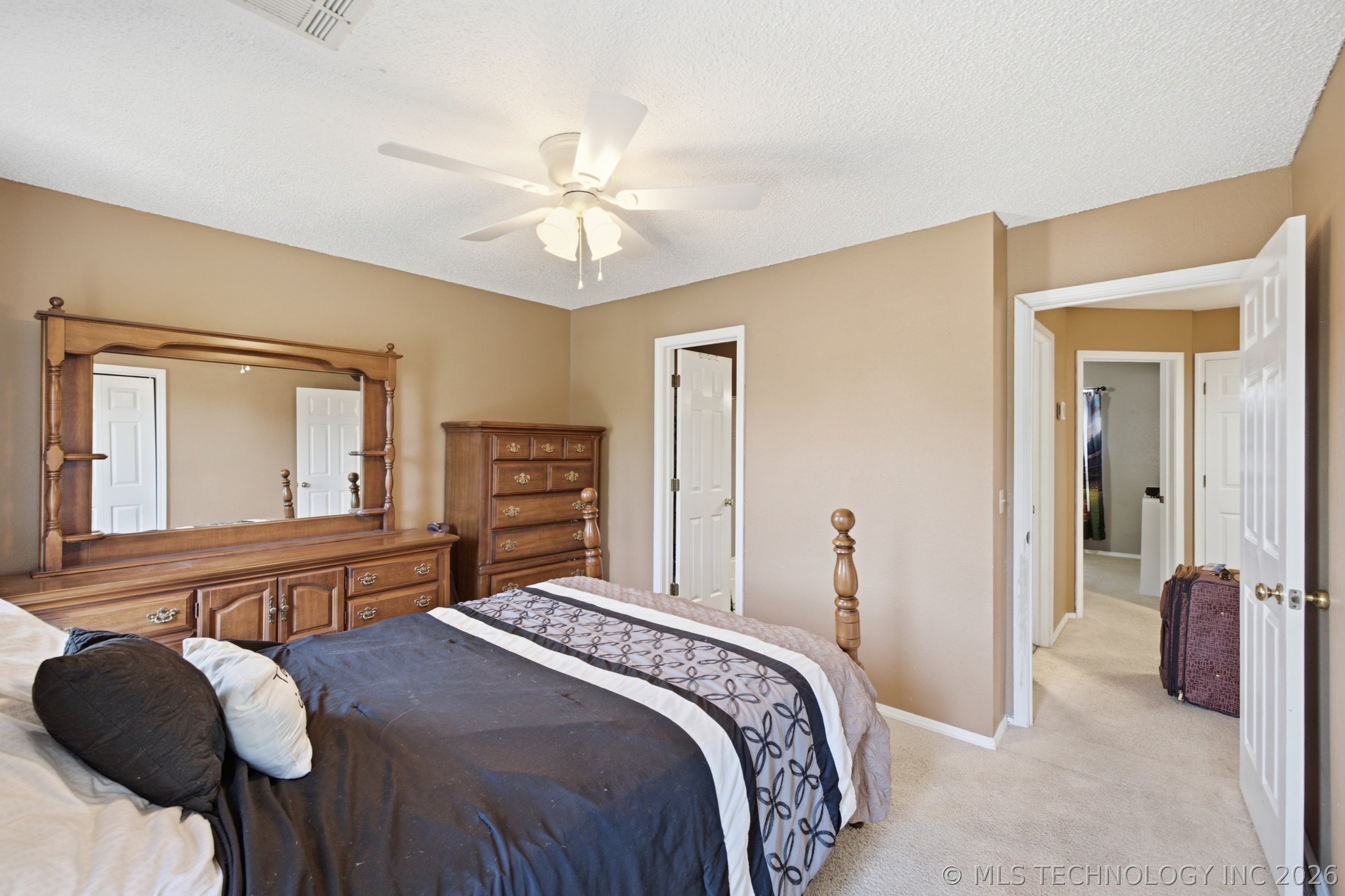 1504 W Gary Street Property Photo 17
