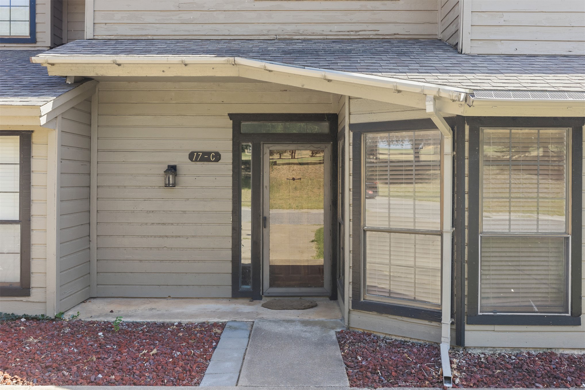 17 Valley View Drive C Property Photo 2