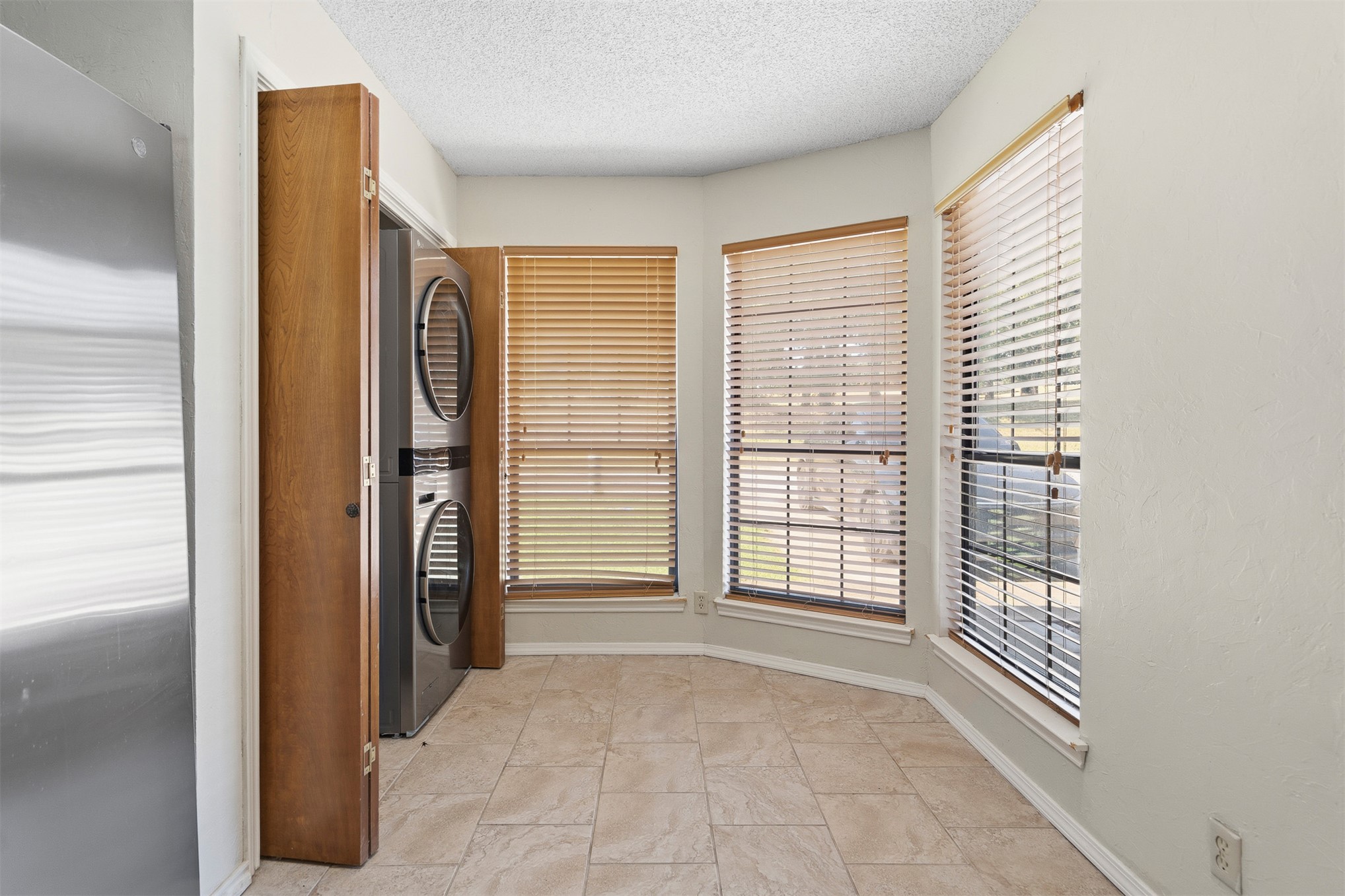17 Valley View Drive C Property Photo 12
