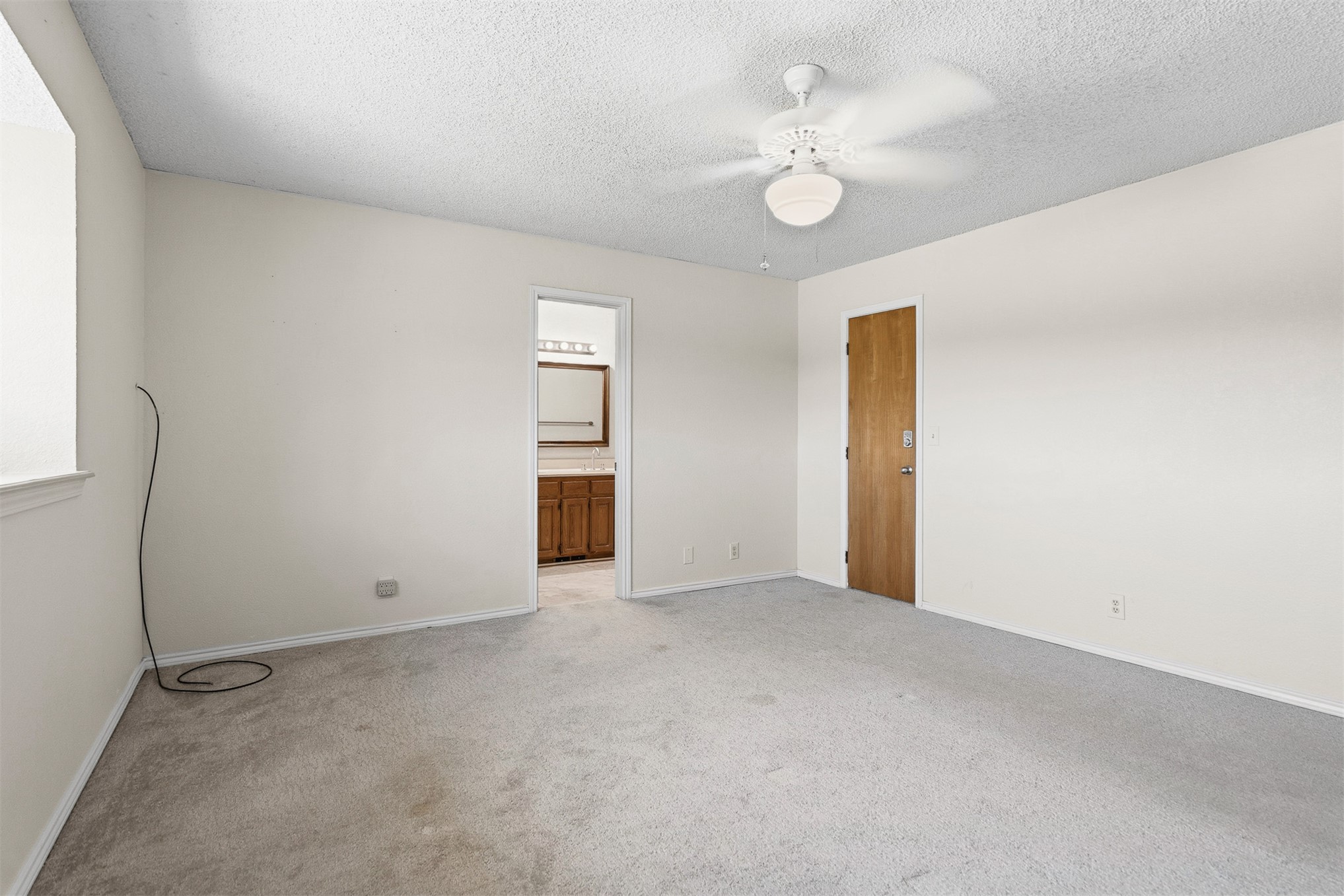 17 Valley View Drive C Property Photo 17