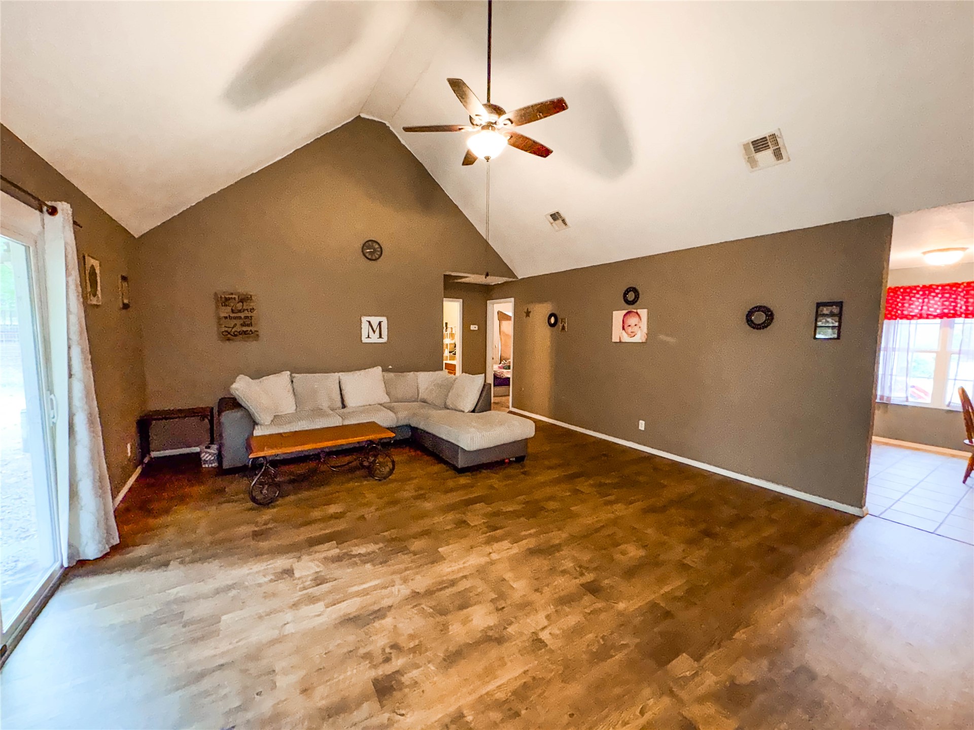 70 W Hutson Street Property Photo 15