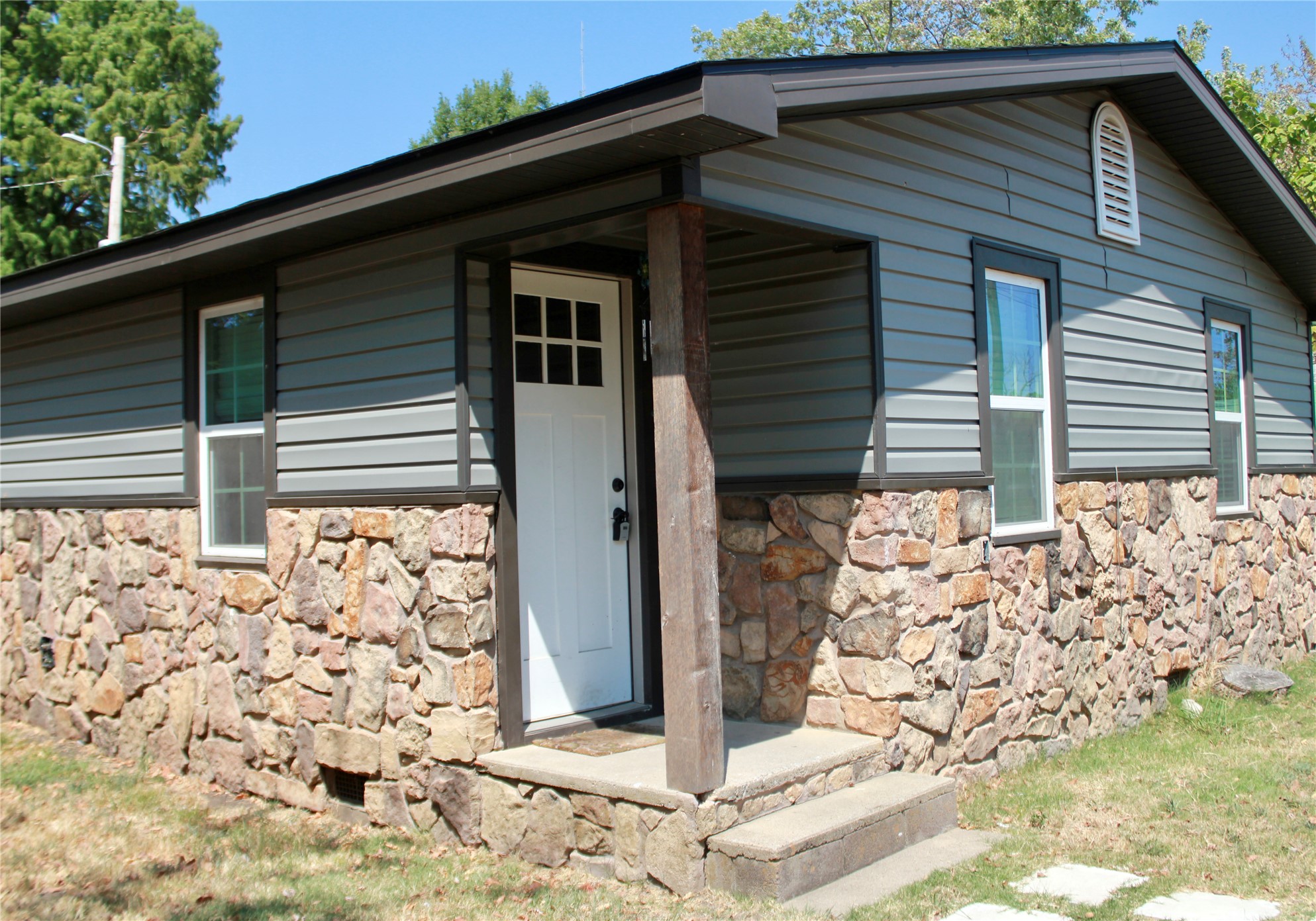 7 S Veterans Property Photo 42
