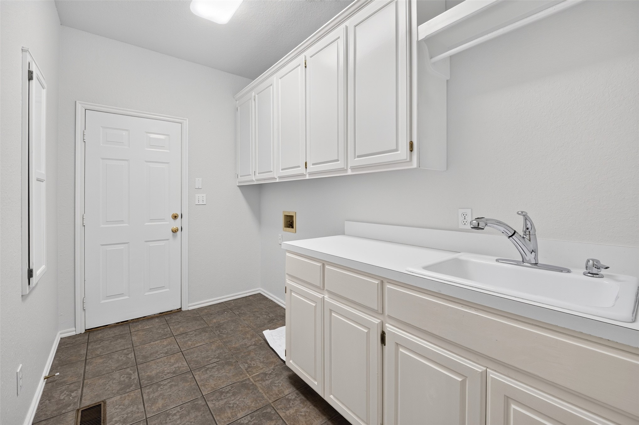4701 W 87th Street Property Photo 35