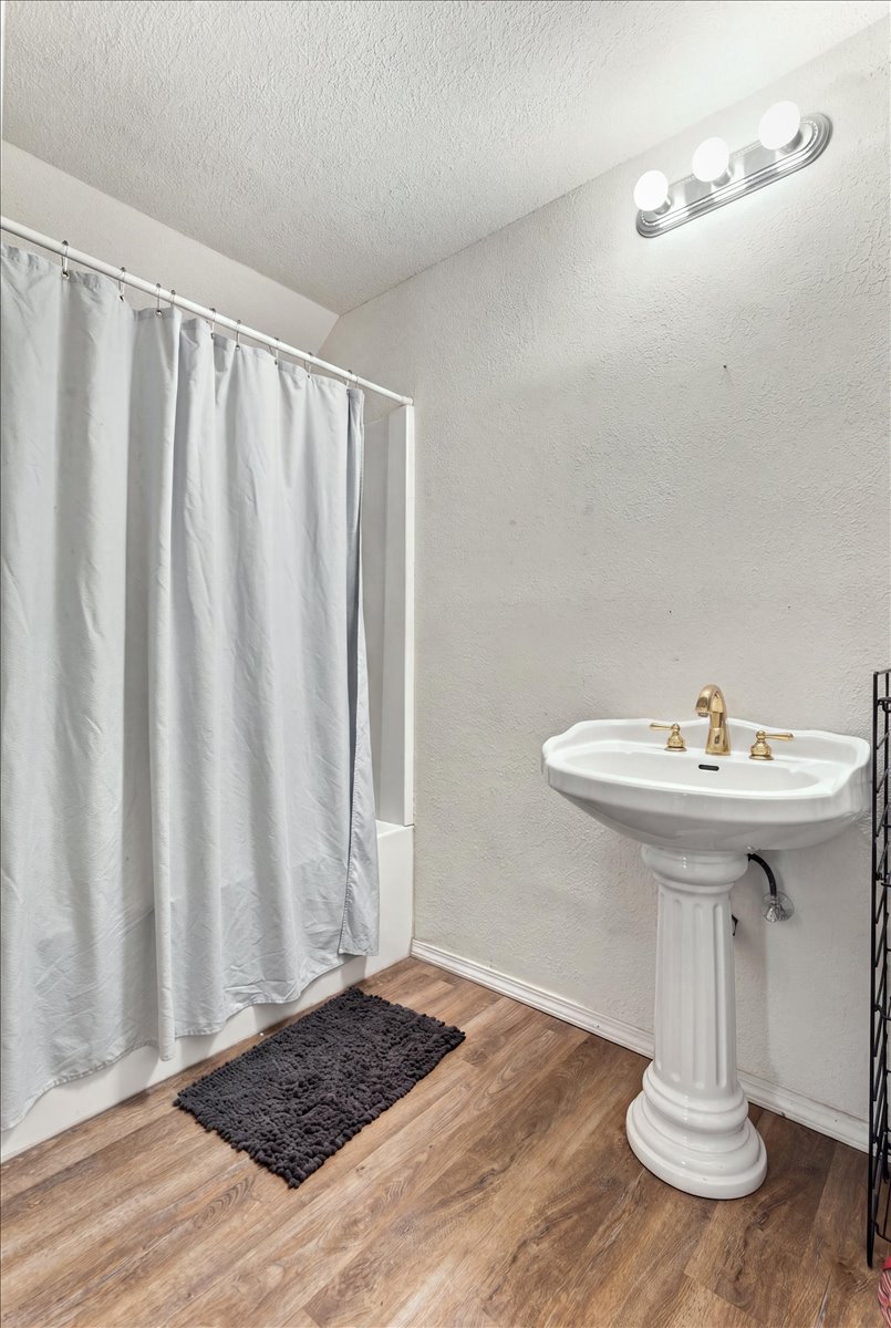 6512 S Memorial Drive S 18d Property Photo 4