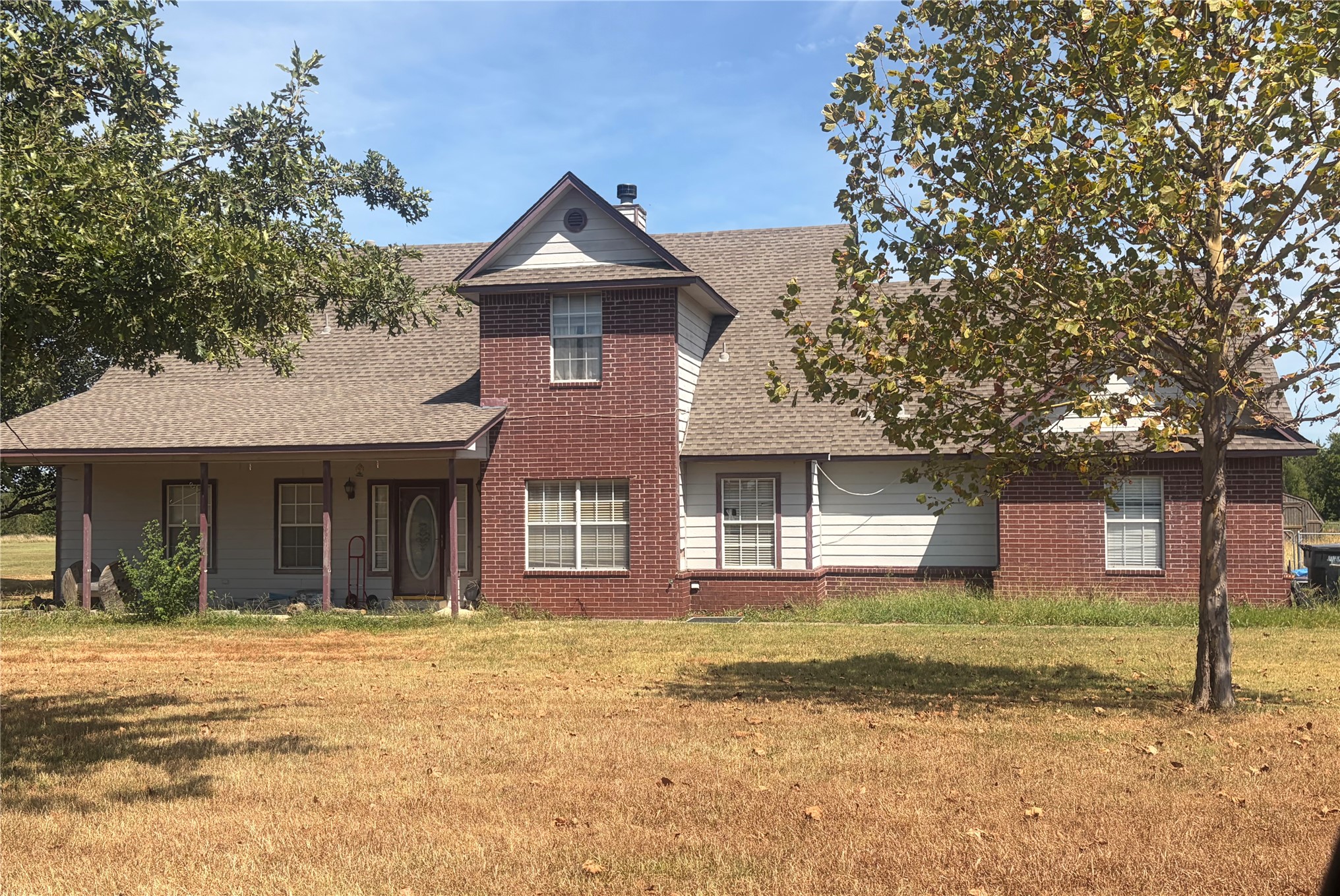 9655 S 4096 Road Property Photo 2