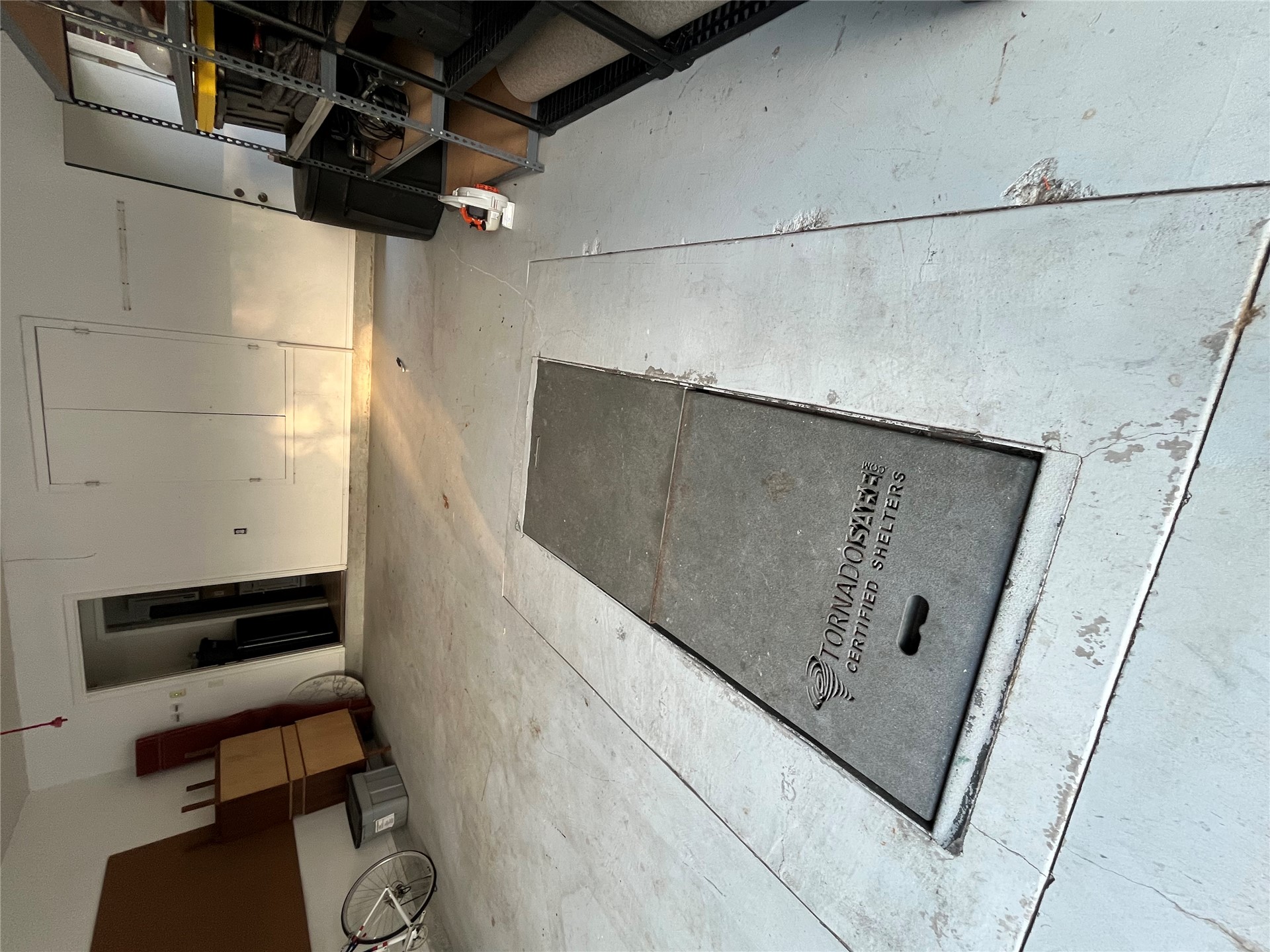 14203 S New Haven Street Property Photo 8