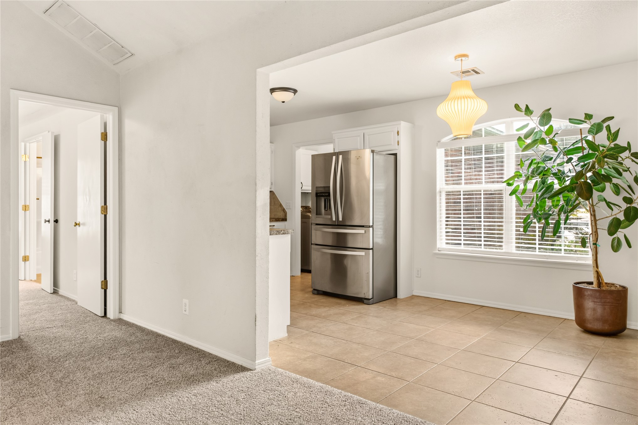14203 S New Haven Street Property Photo 12