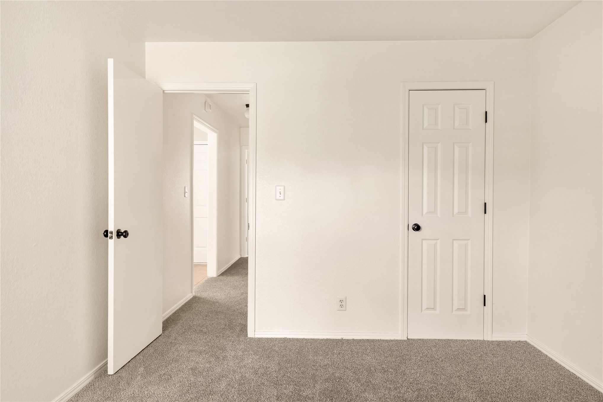 14203 S New Haven Street Property Photo 30