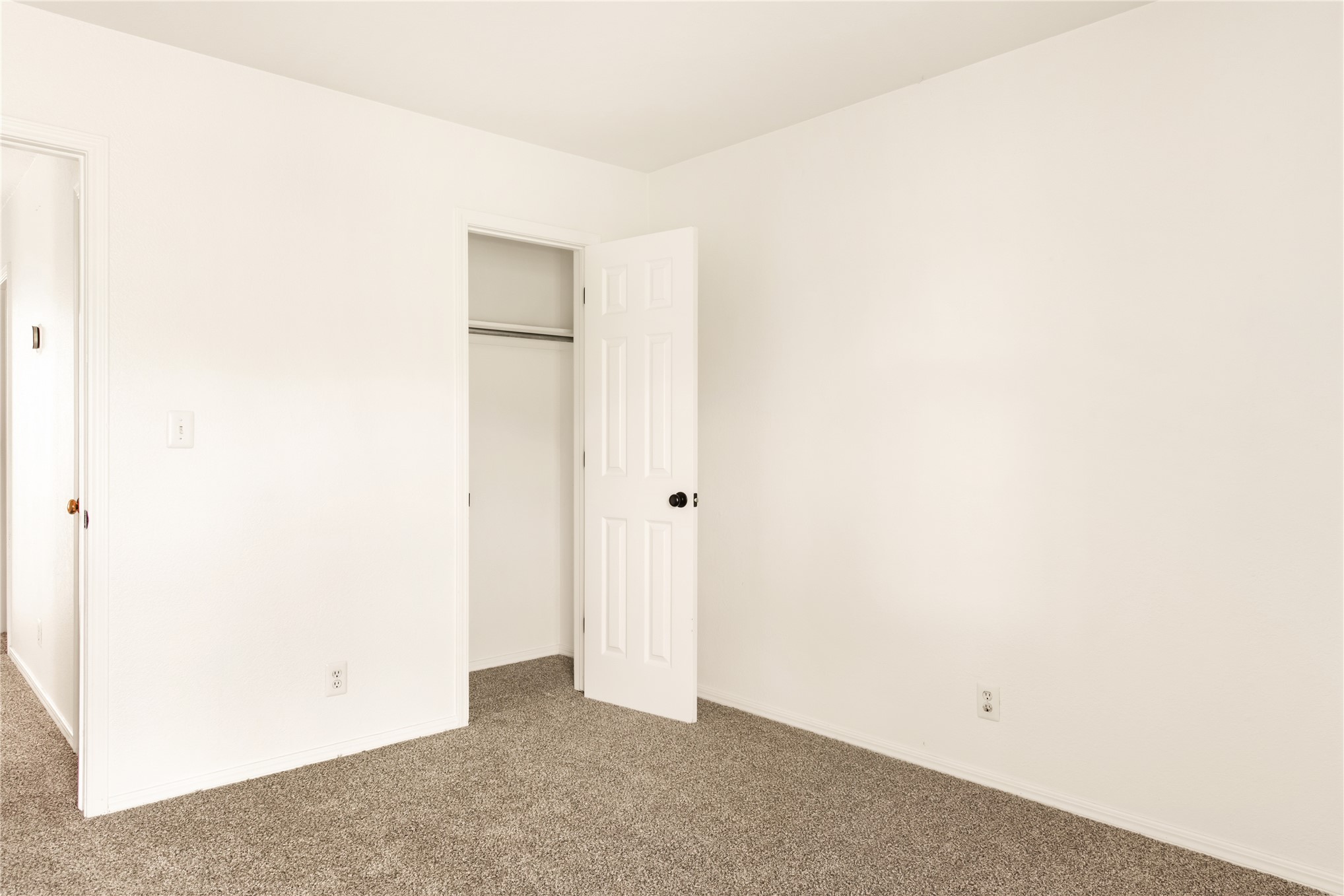 14203 S New Haven Street Property Photo 31