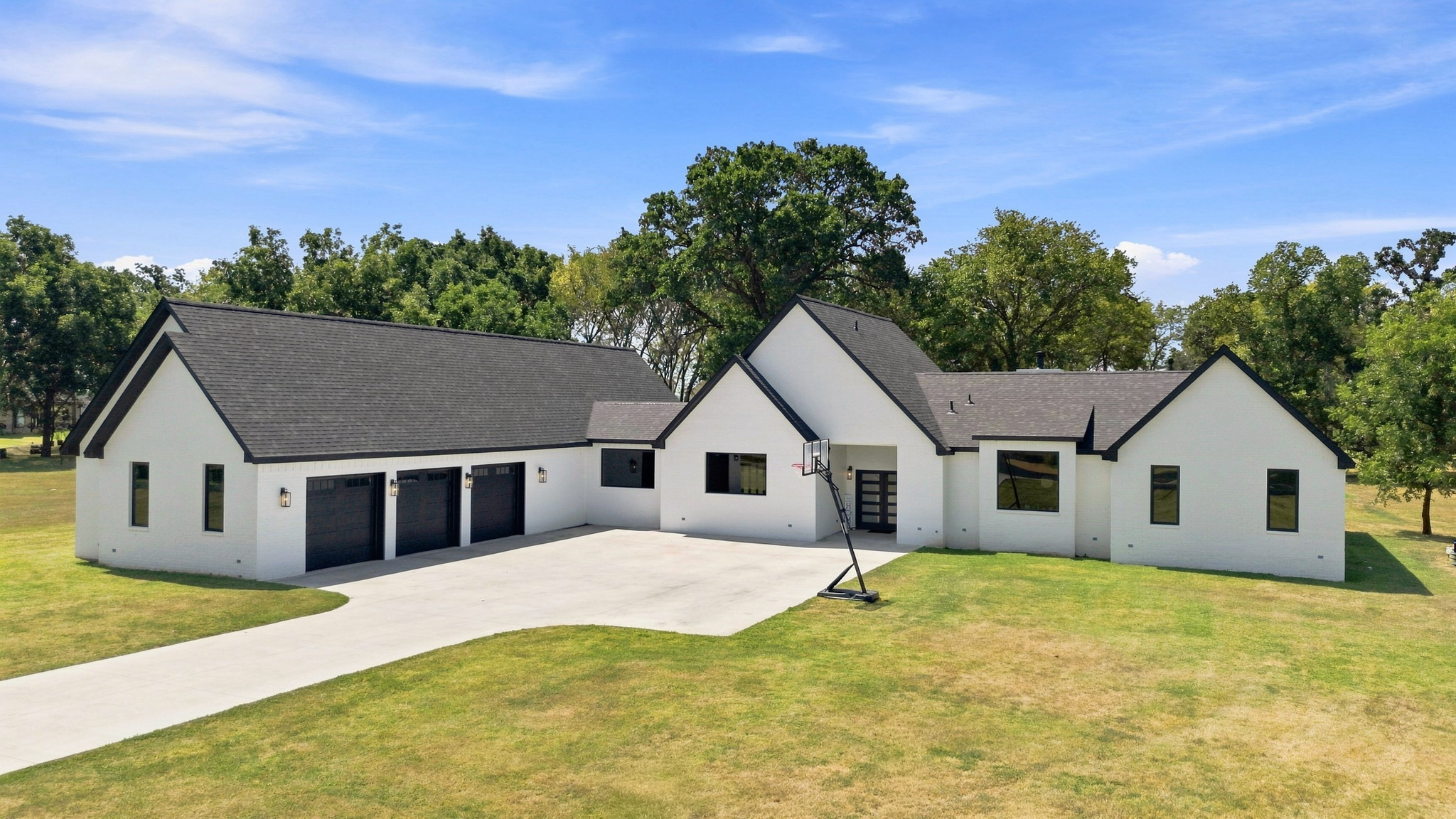 831 N 4389 Lane Property Photo 6
