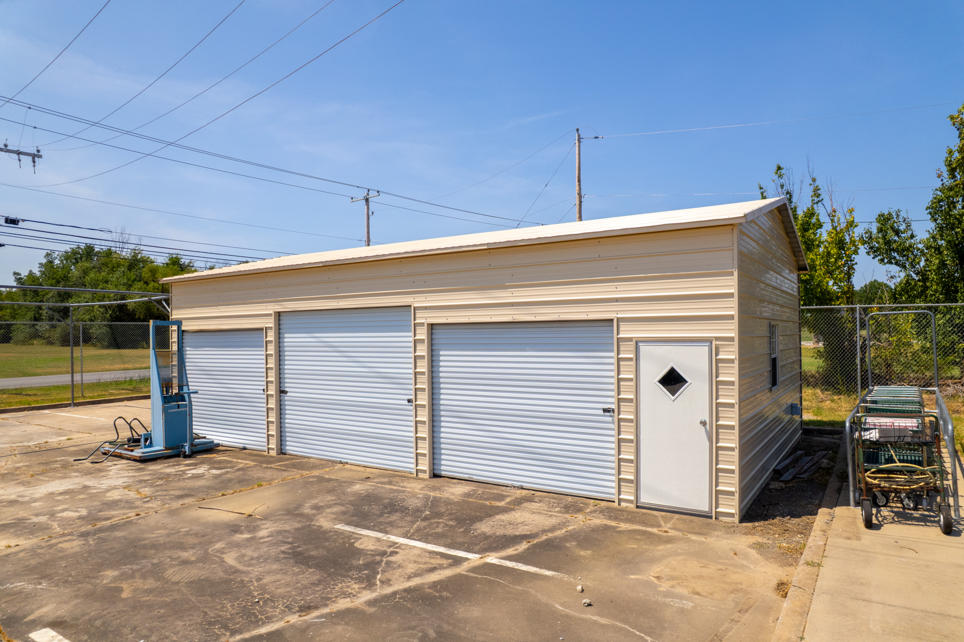 3012 E Hancock Street Property Photo 50