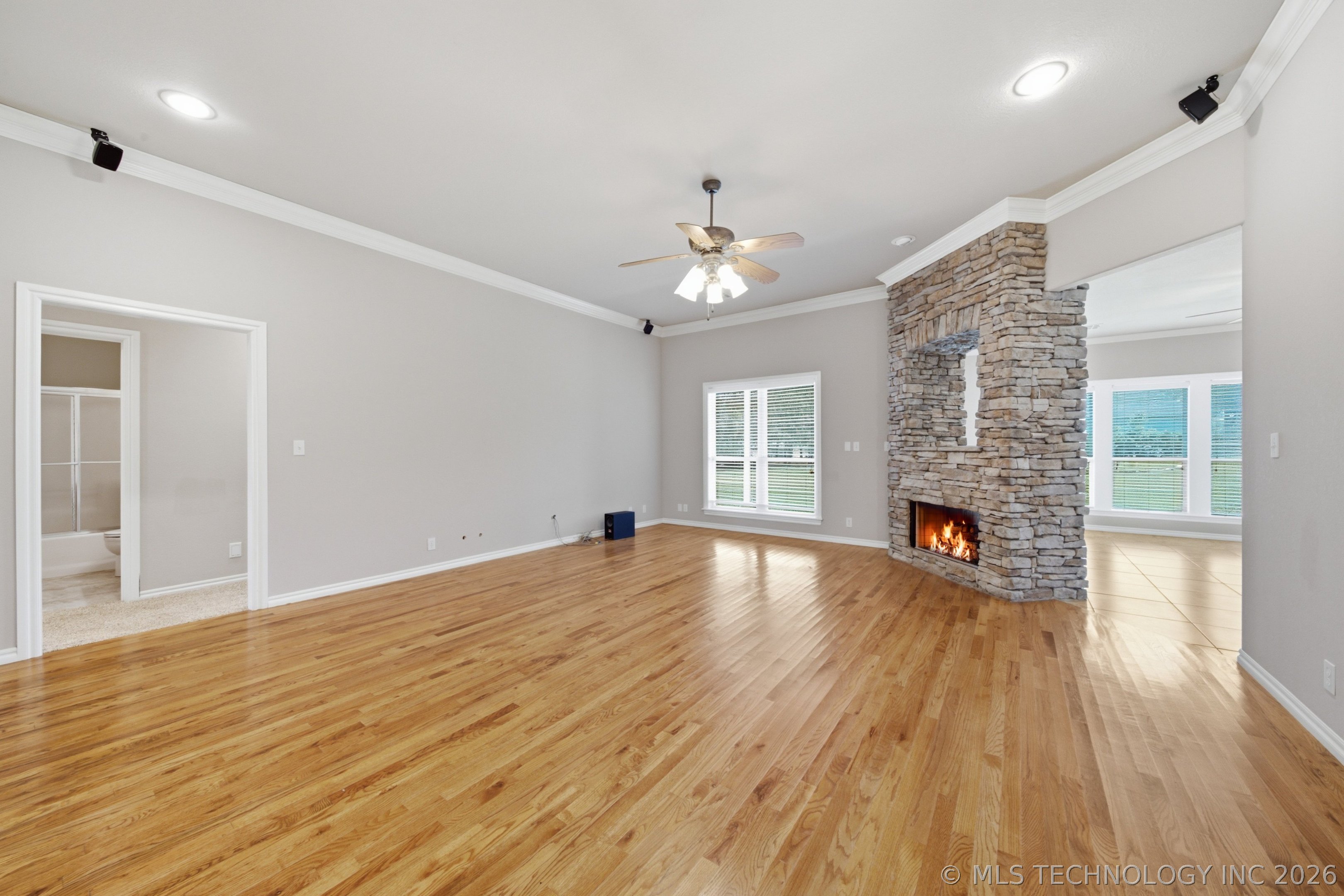 11099 S 55th West West Avenue Property Photo 8