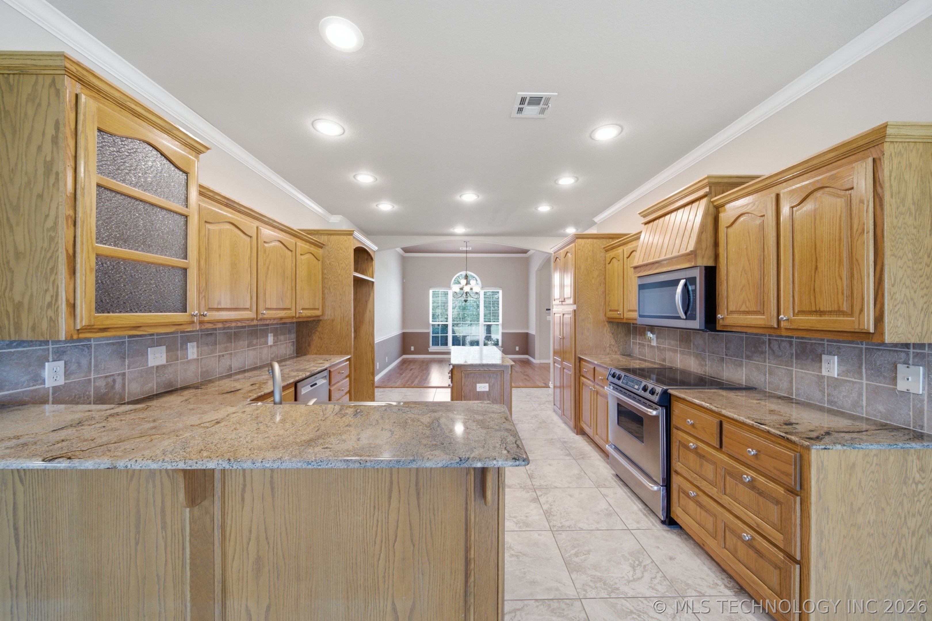 11099 S 55th West West Avenue Property Photo 12