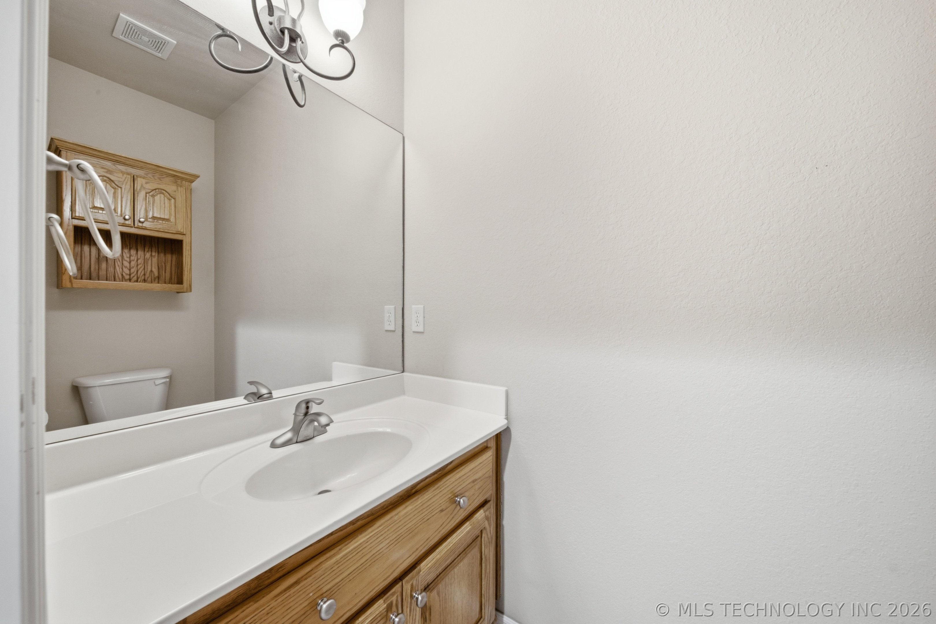 11099 S 55th West West Avenue Property Photo 17