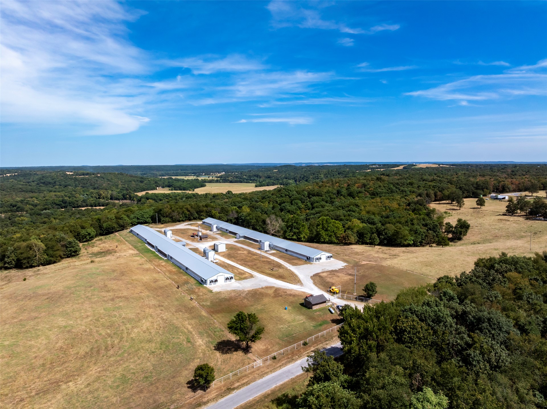 471683 610 Road Property Photo 1