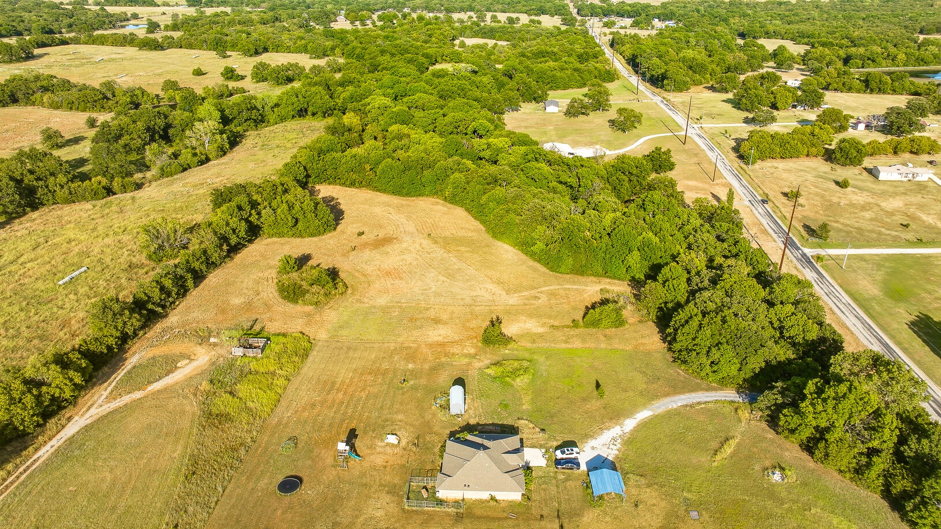 11182 County Road 1510 Property Photo 5