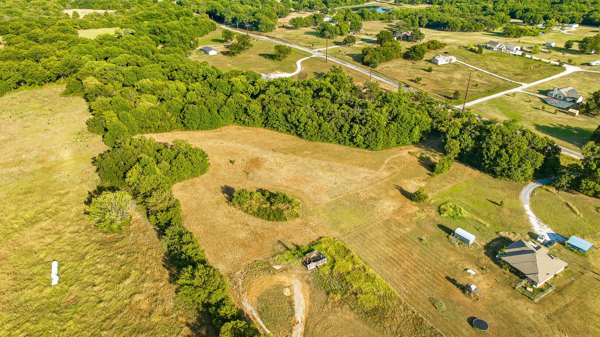11182 County Road 1510 Property Photo 6