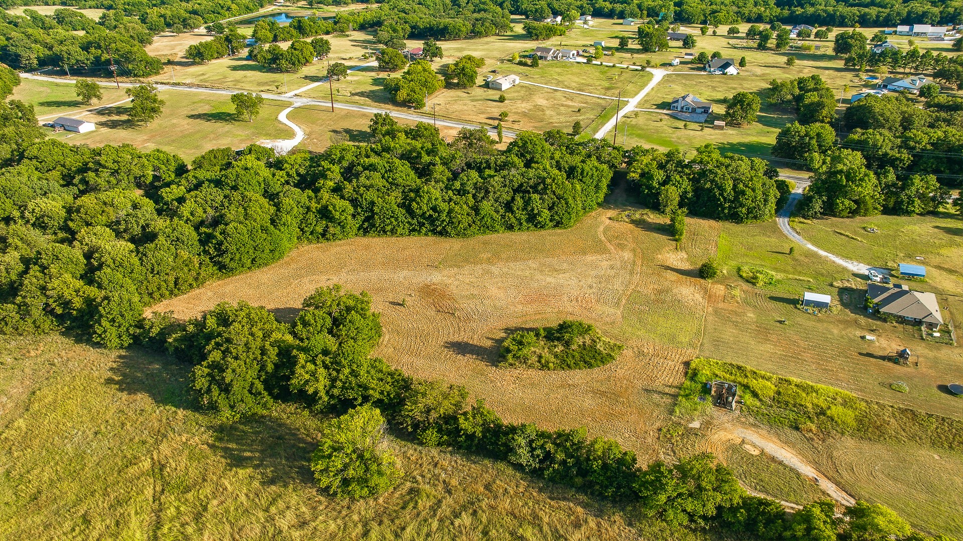 11182 County Road 1510 Property Photo 7