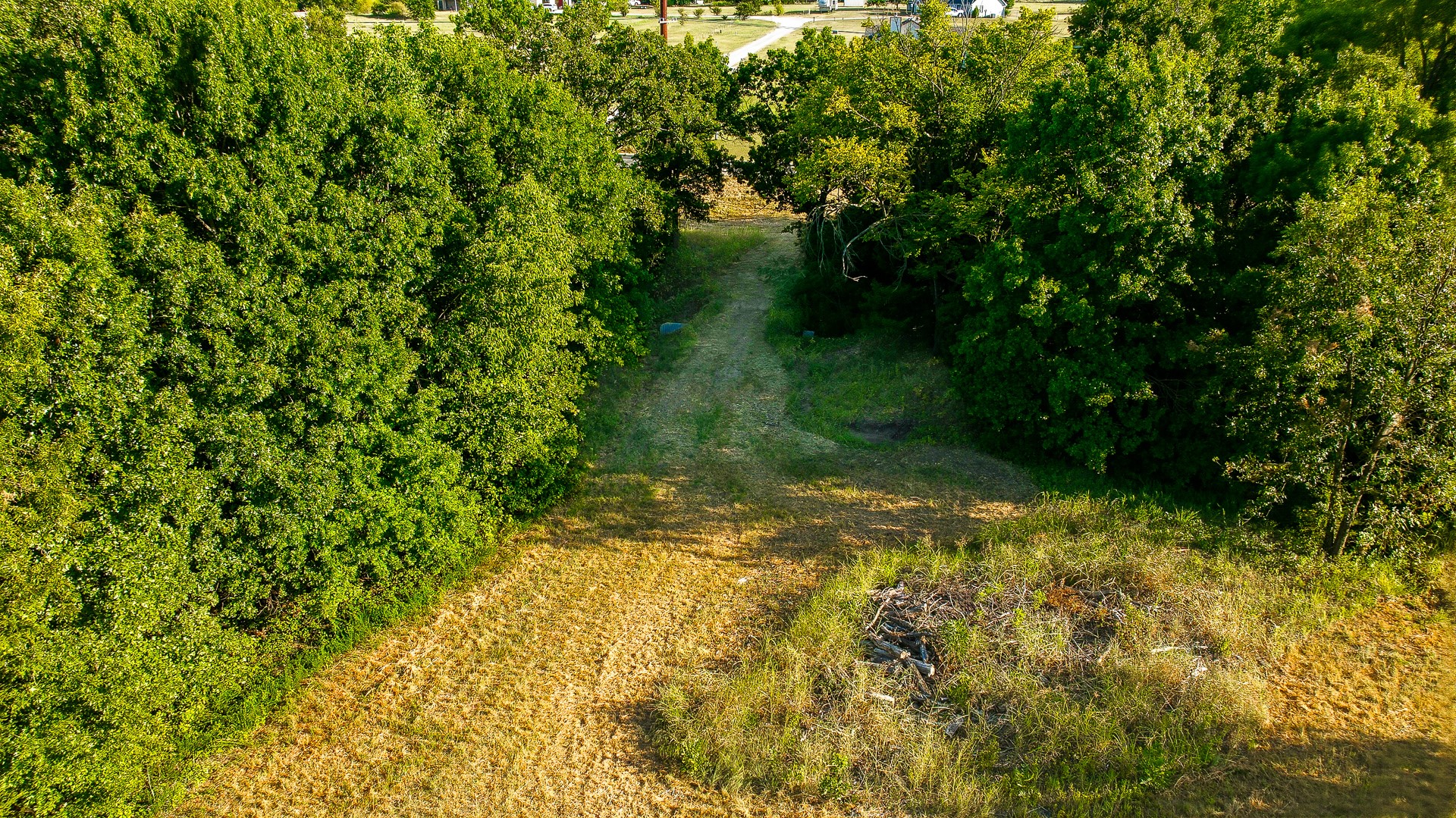 11182 County Road 1510 Property Photo 10