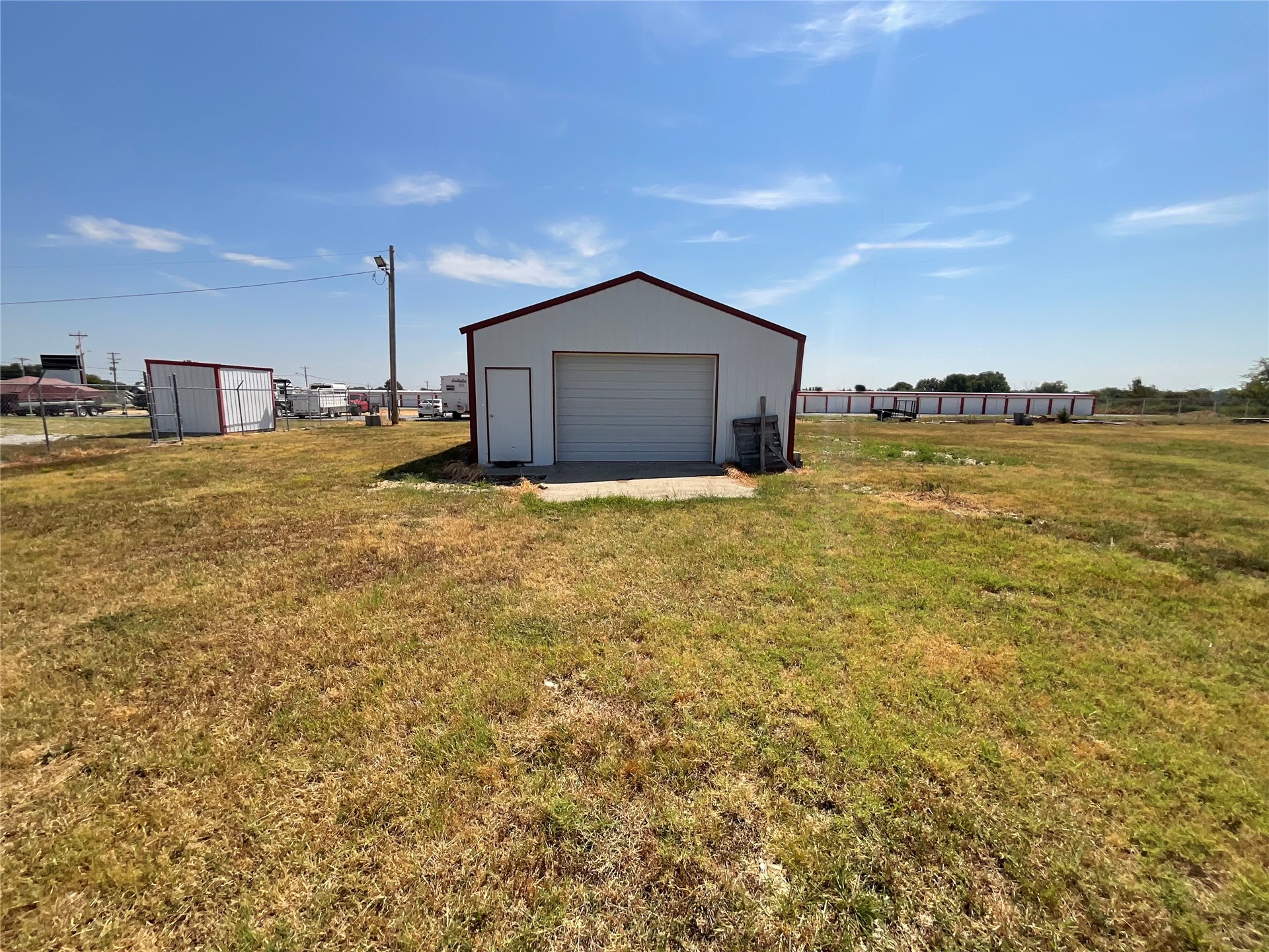 64571 E 290 Road Property Photo 9