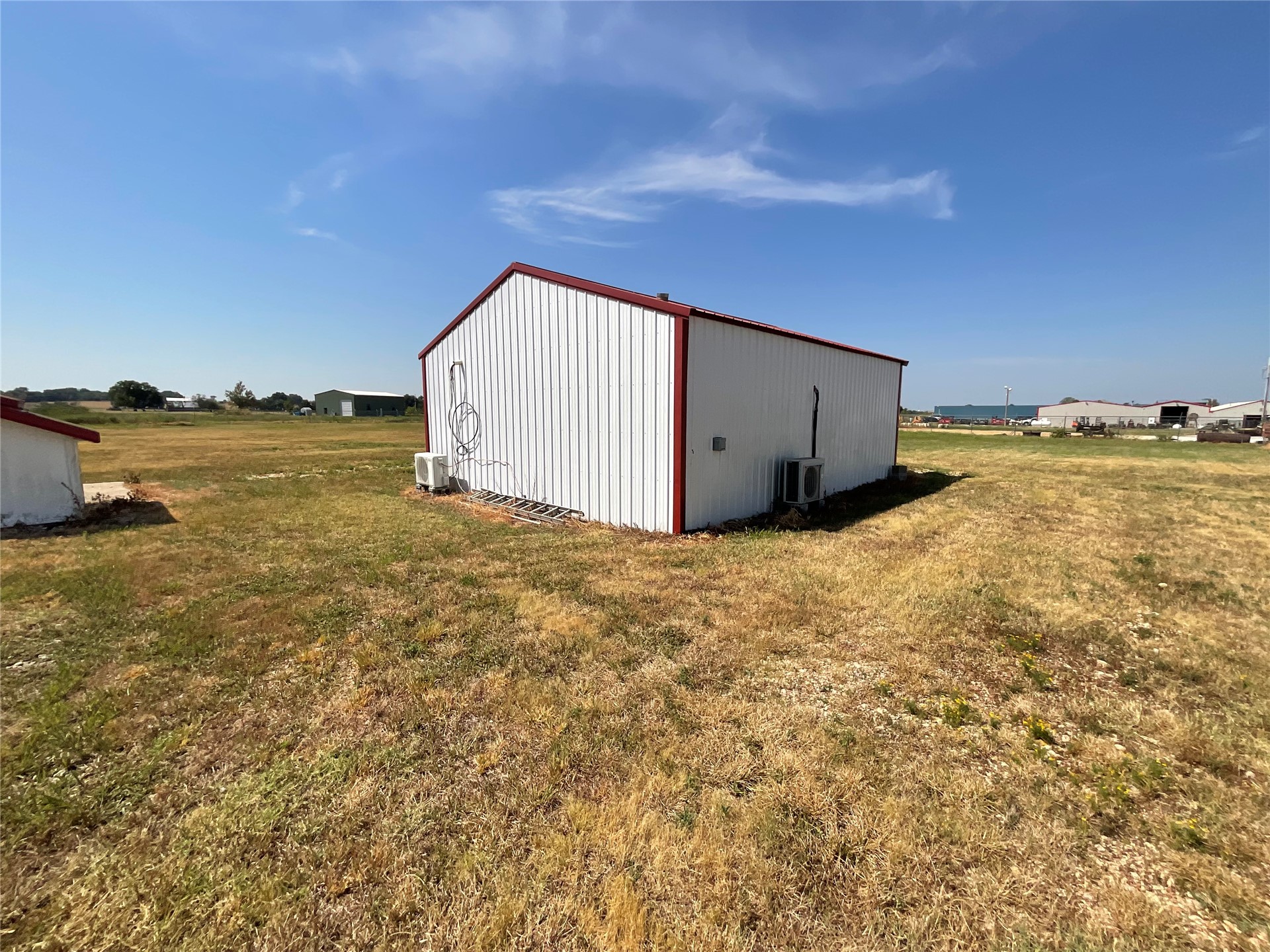 64571 E 290 Road Property Photo 14