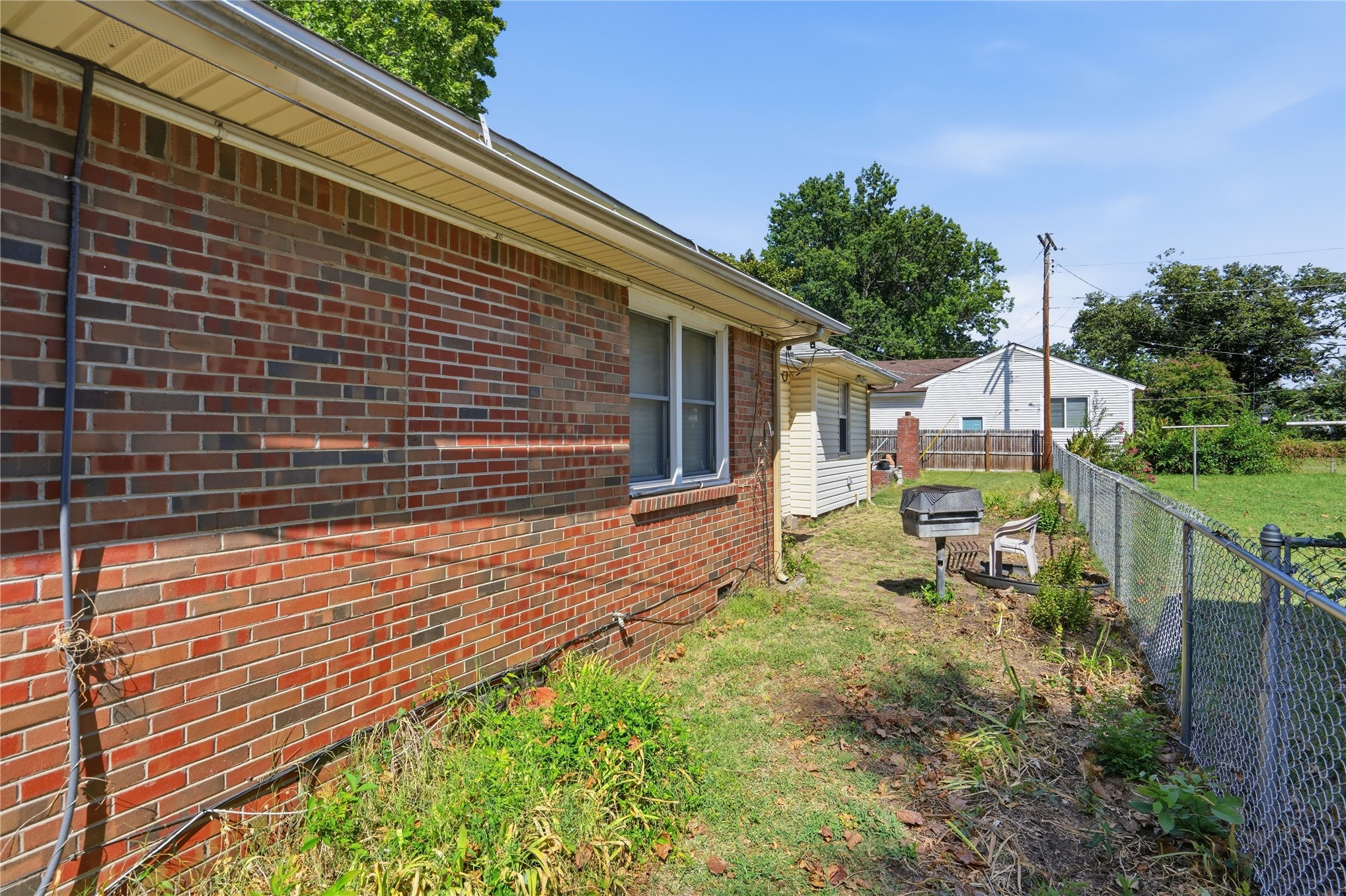 1004 E 38th Street Property Photo 12