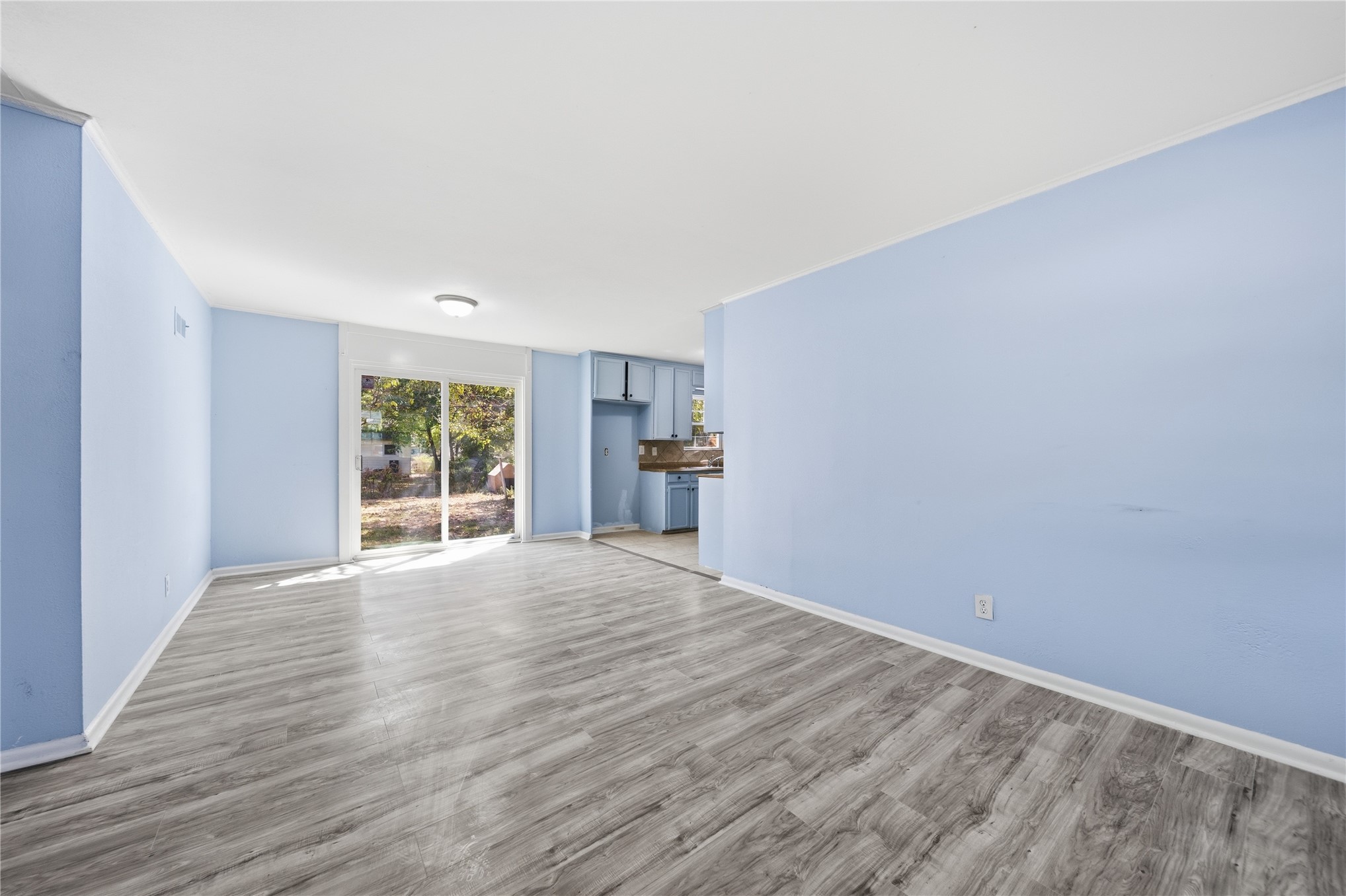 1544 E 53rd Street North Property Photo 6