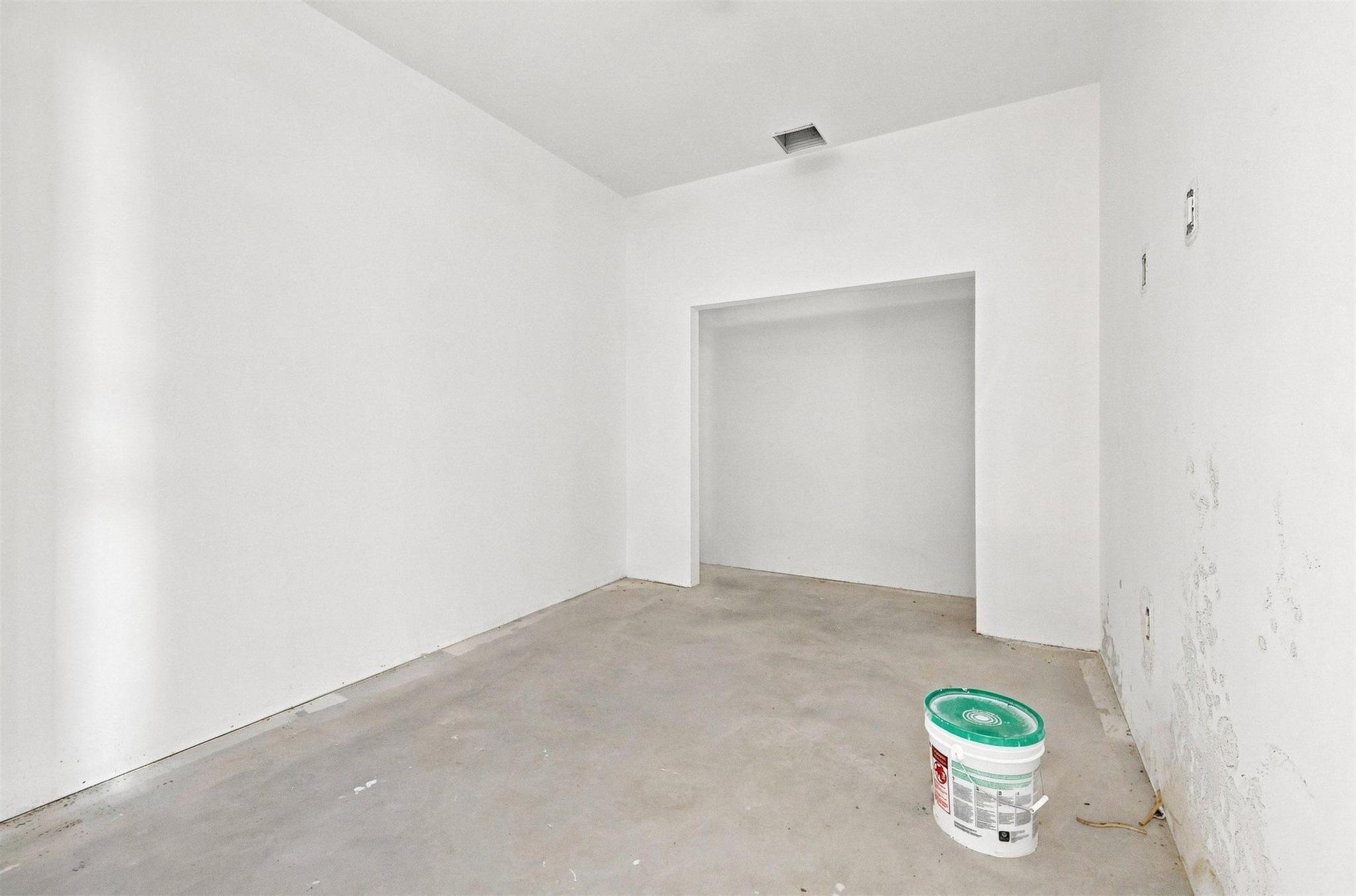 180 Tower Road Property Photo 33