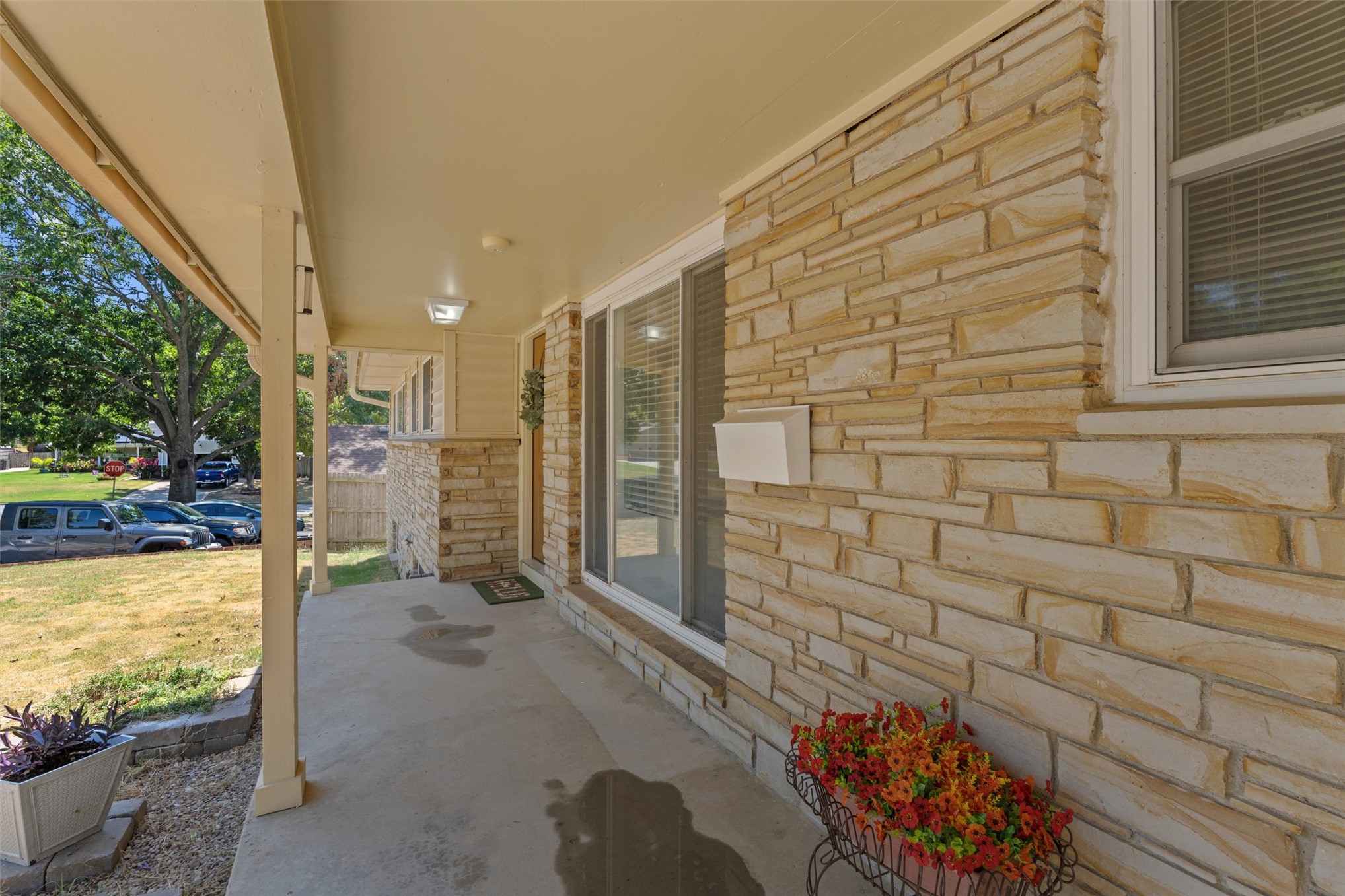 4704 Brookline Drive Property Photo 4