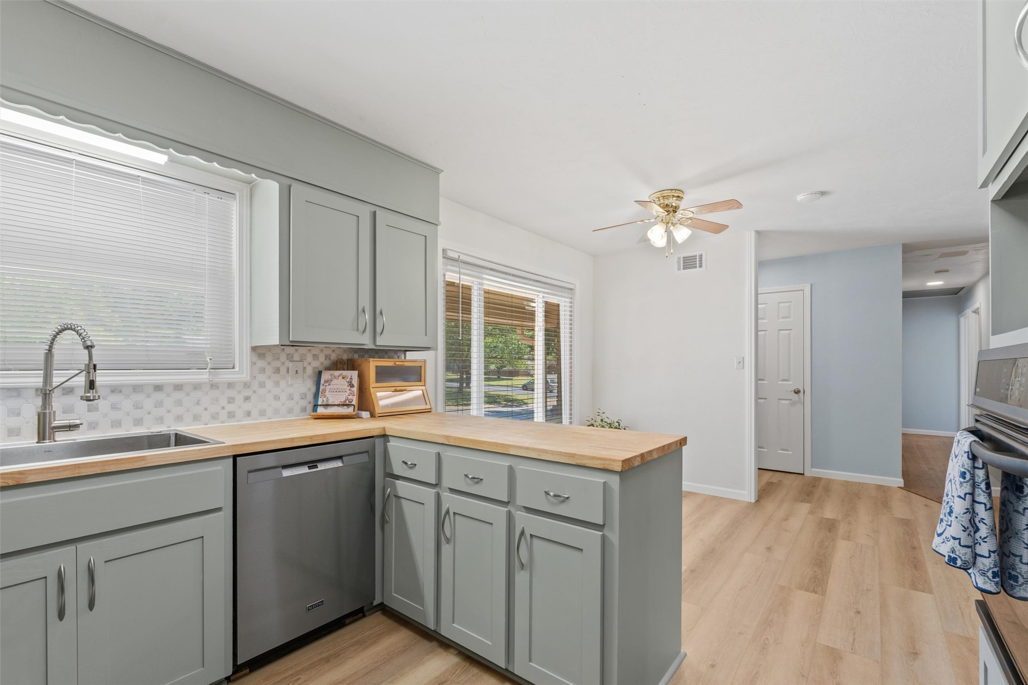 4704 Brookline Drive Property Photo 11