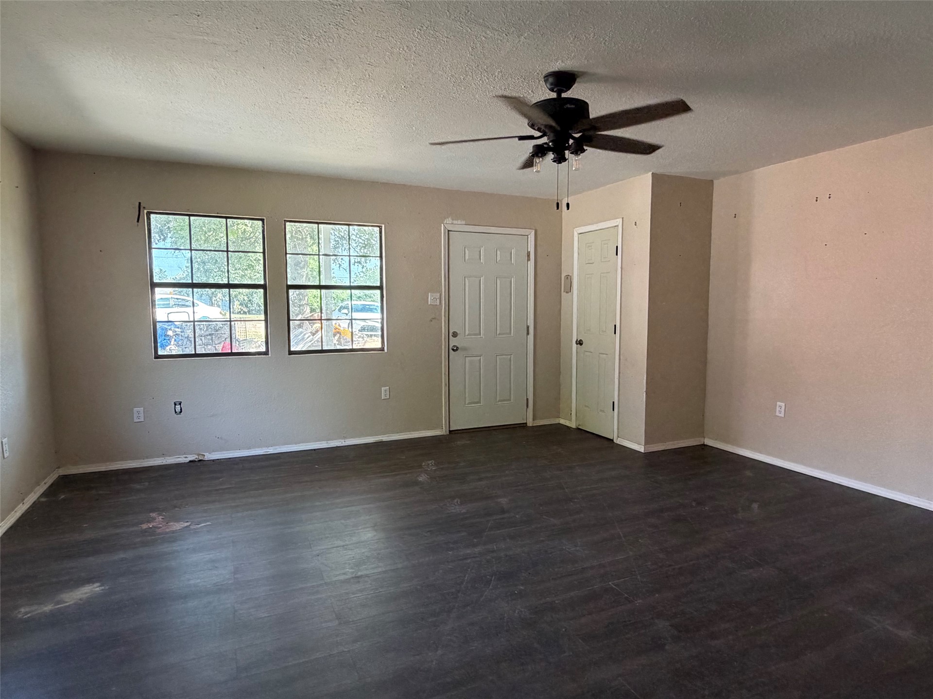 505 Avalon Property Photo 2