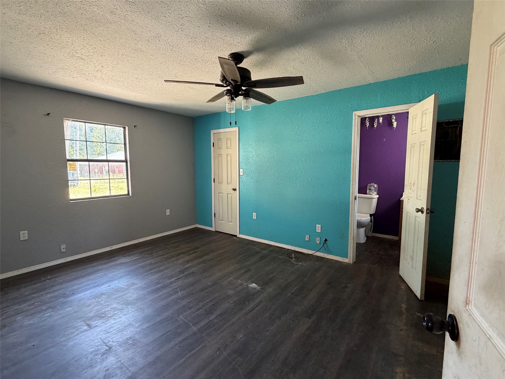 505 Avalon Property Photo 4