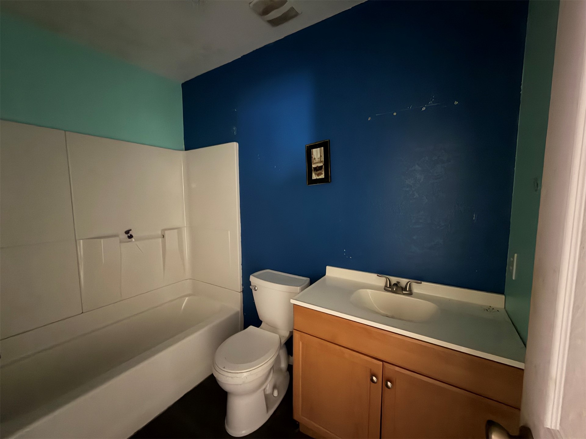 505 Avalon Property Photo 6