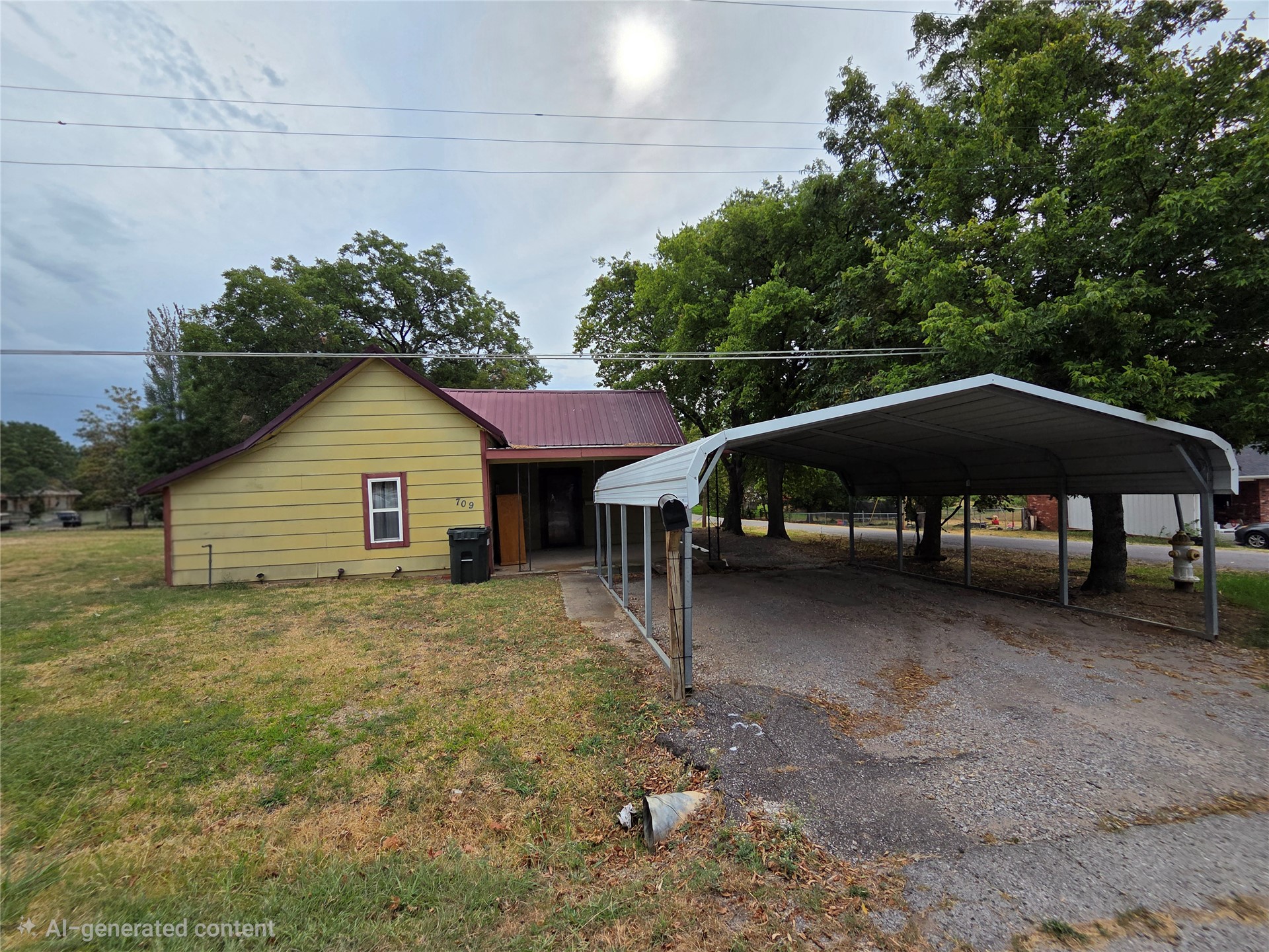 709 W 17th Property Photo 12
