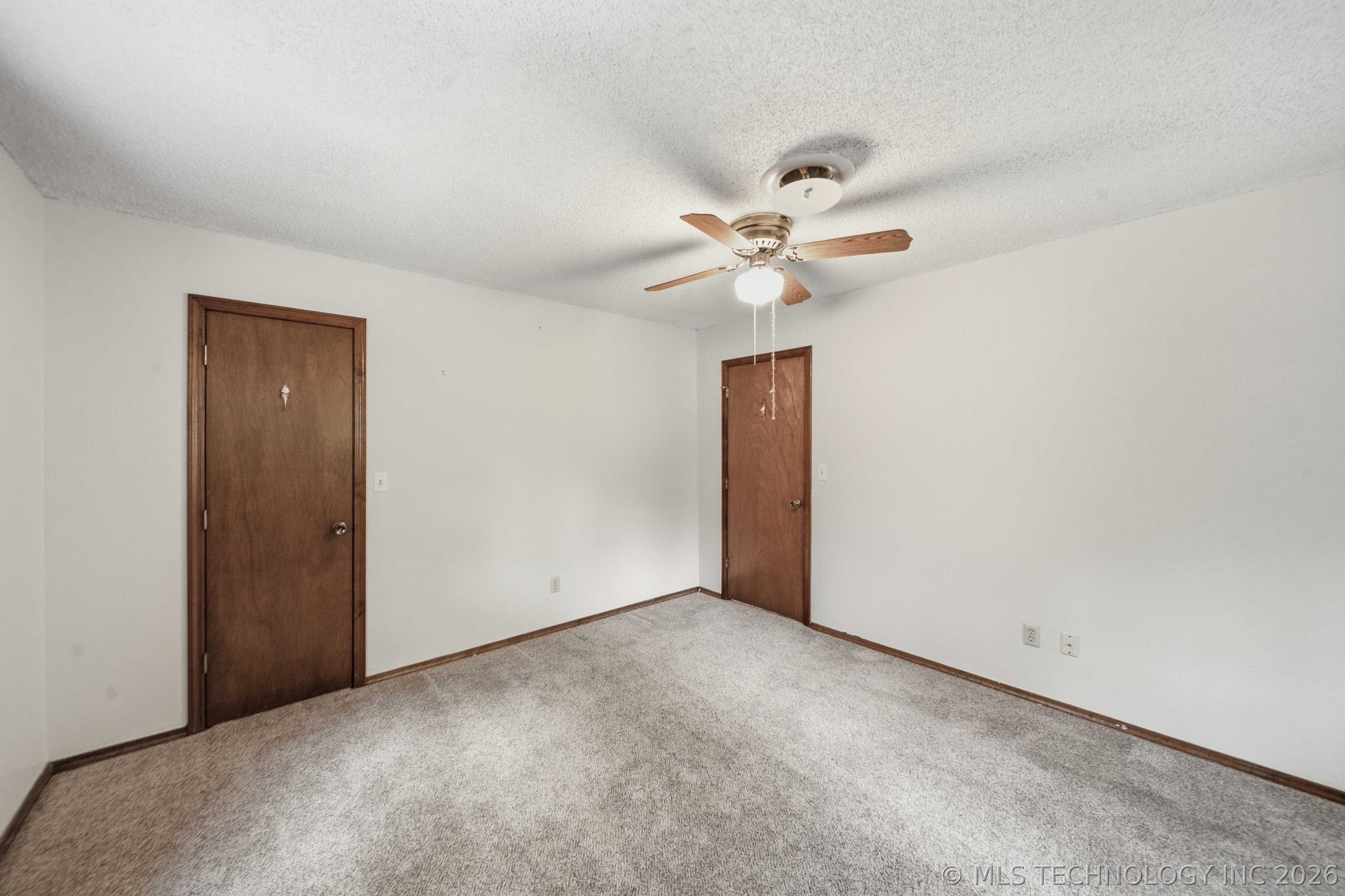 7504 S Dennis Boulevard Property Photo 19