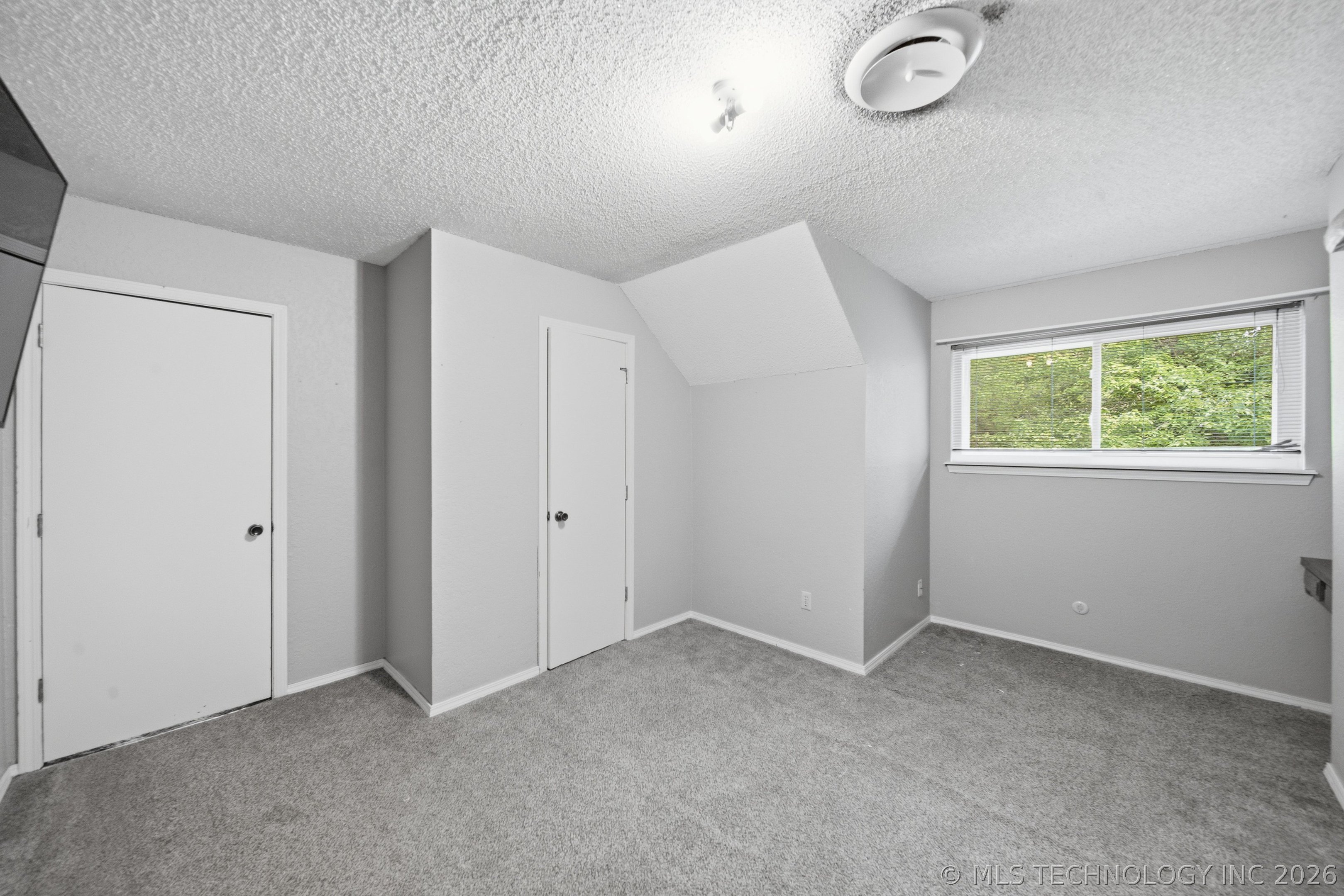 7504 S Dennis Boulevard Property Photo 23