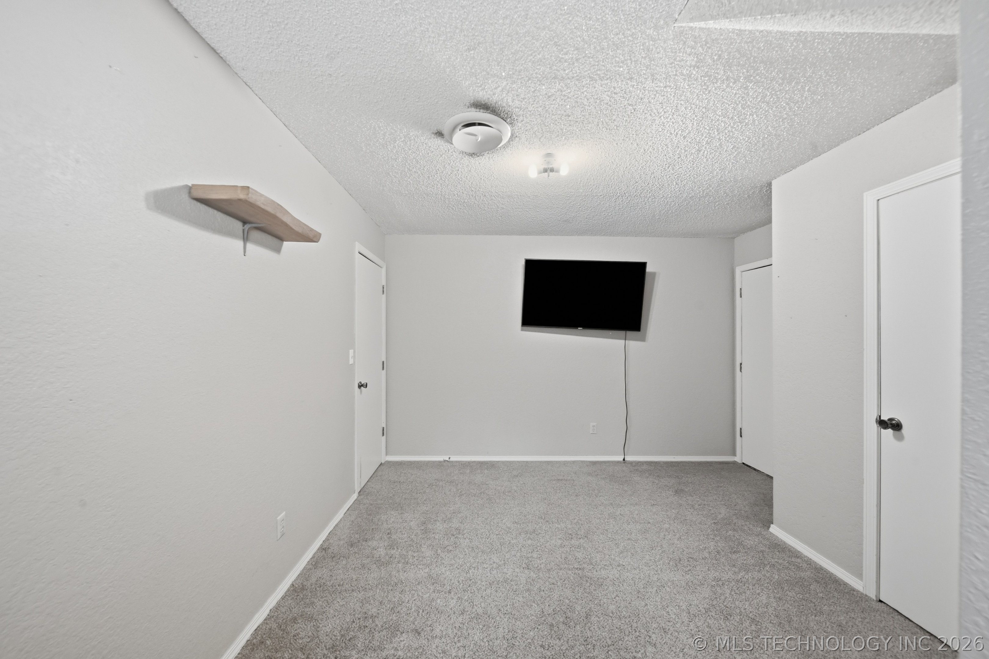 7504 S Dennis Boulevard Property Photo 24