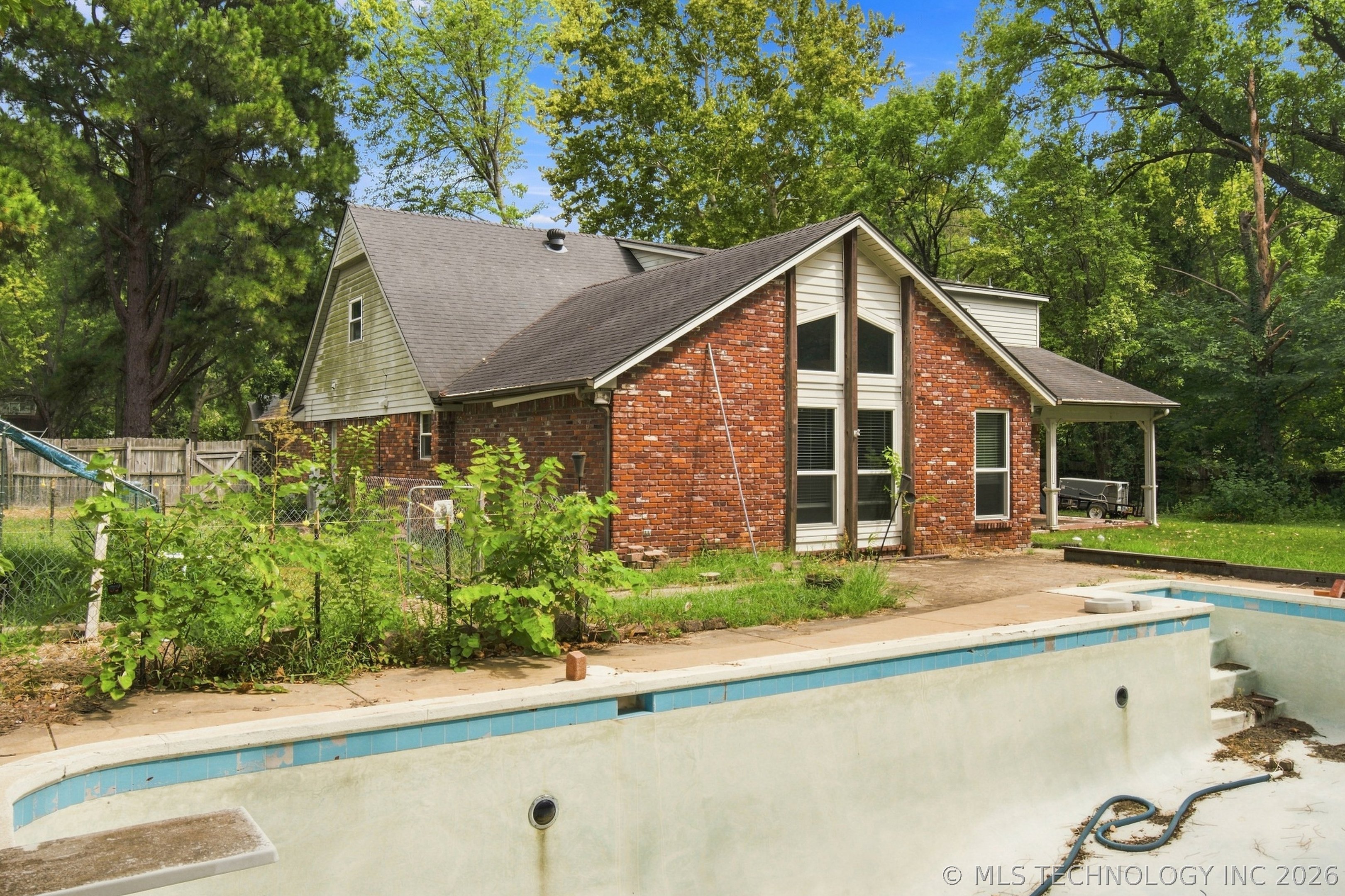 7504 S Dennis Boulevard Property Photo 29
