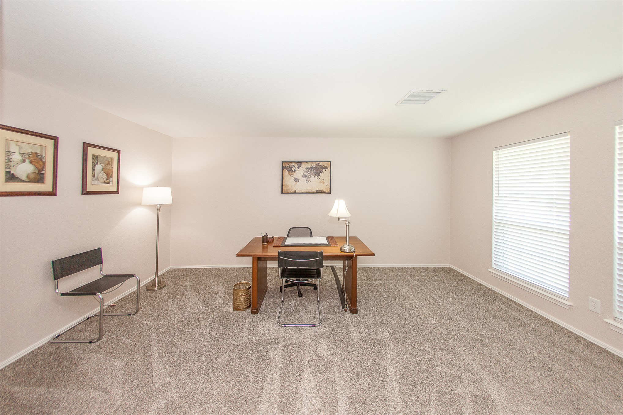 2105 S Hickory Avenue Property Photo 18