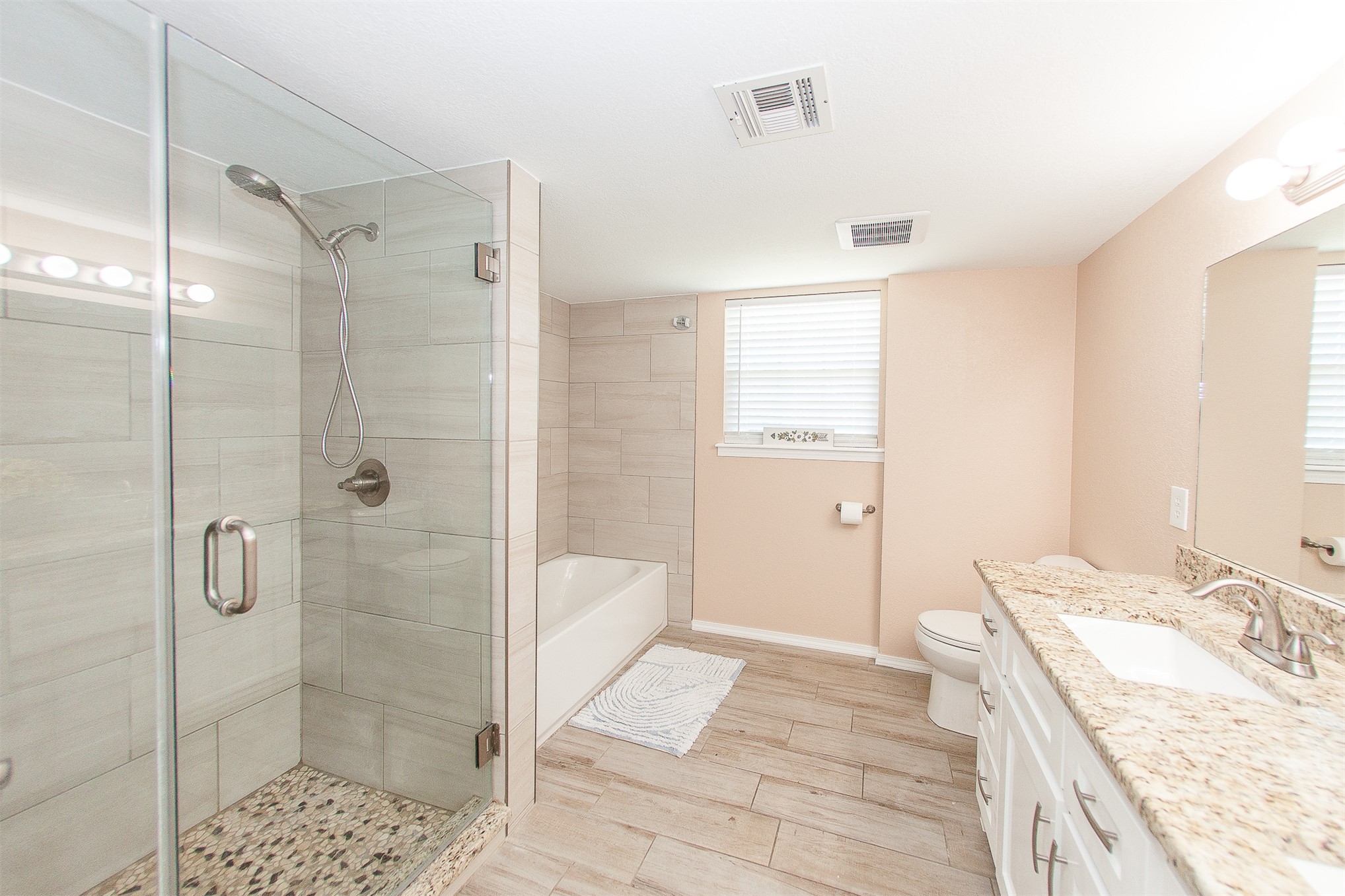 2105 S Hickory Avenue Property Photo 27