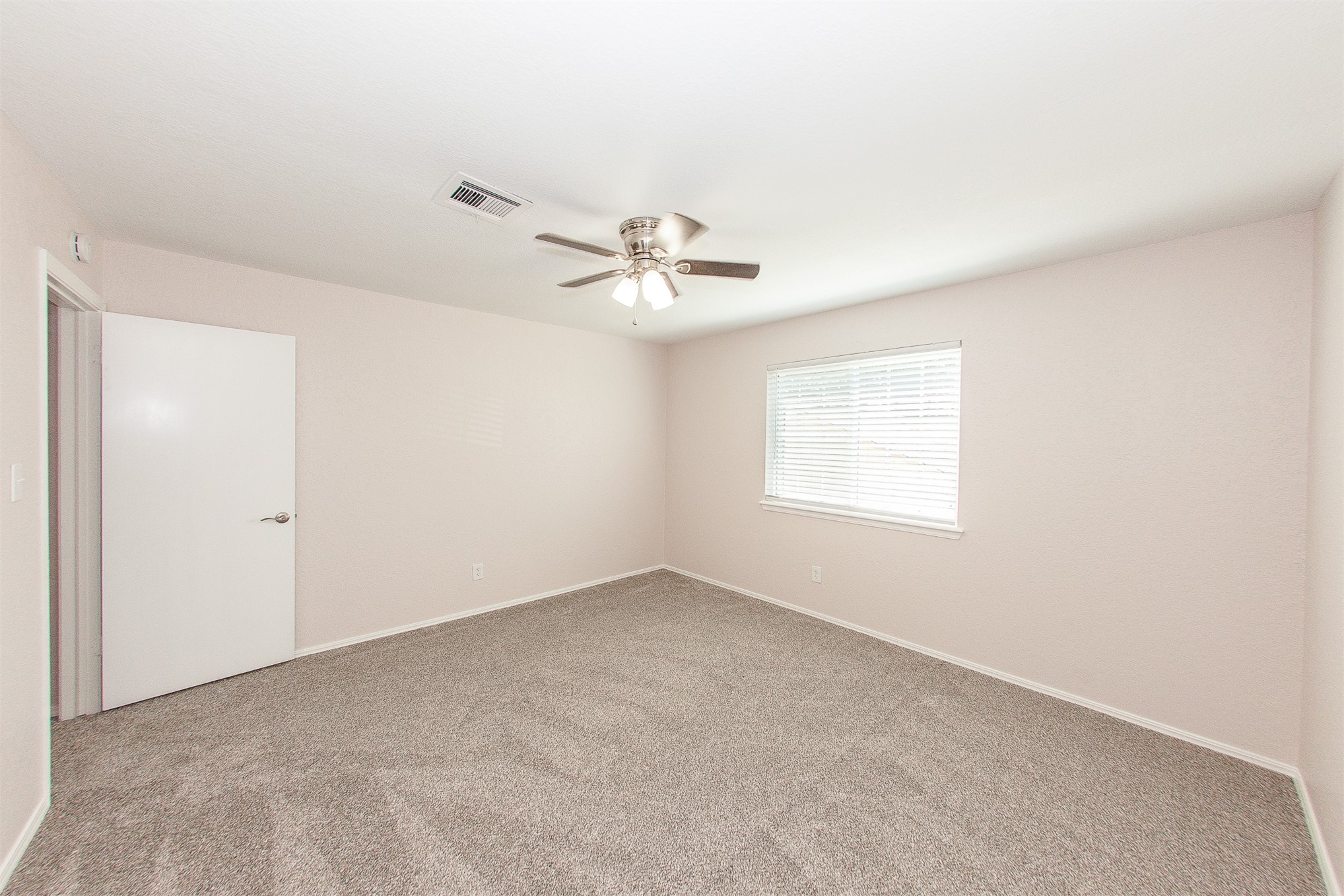 2105 S Hickory Avenue Property Photo 32