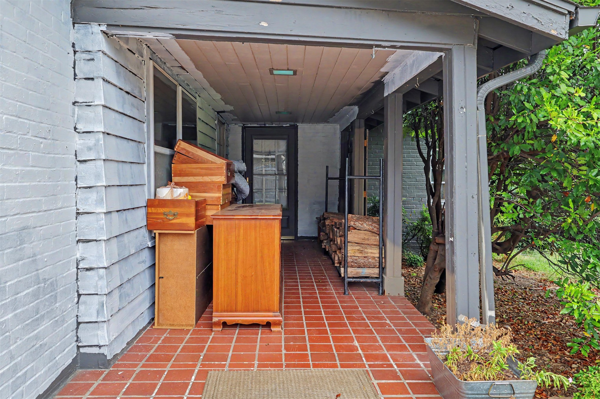 5015 E 33rd Street Property Photo 2