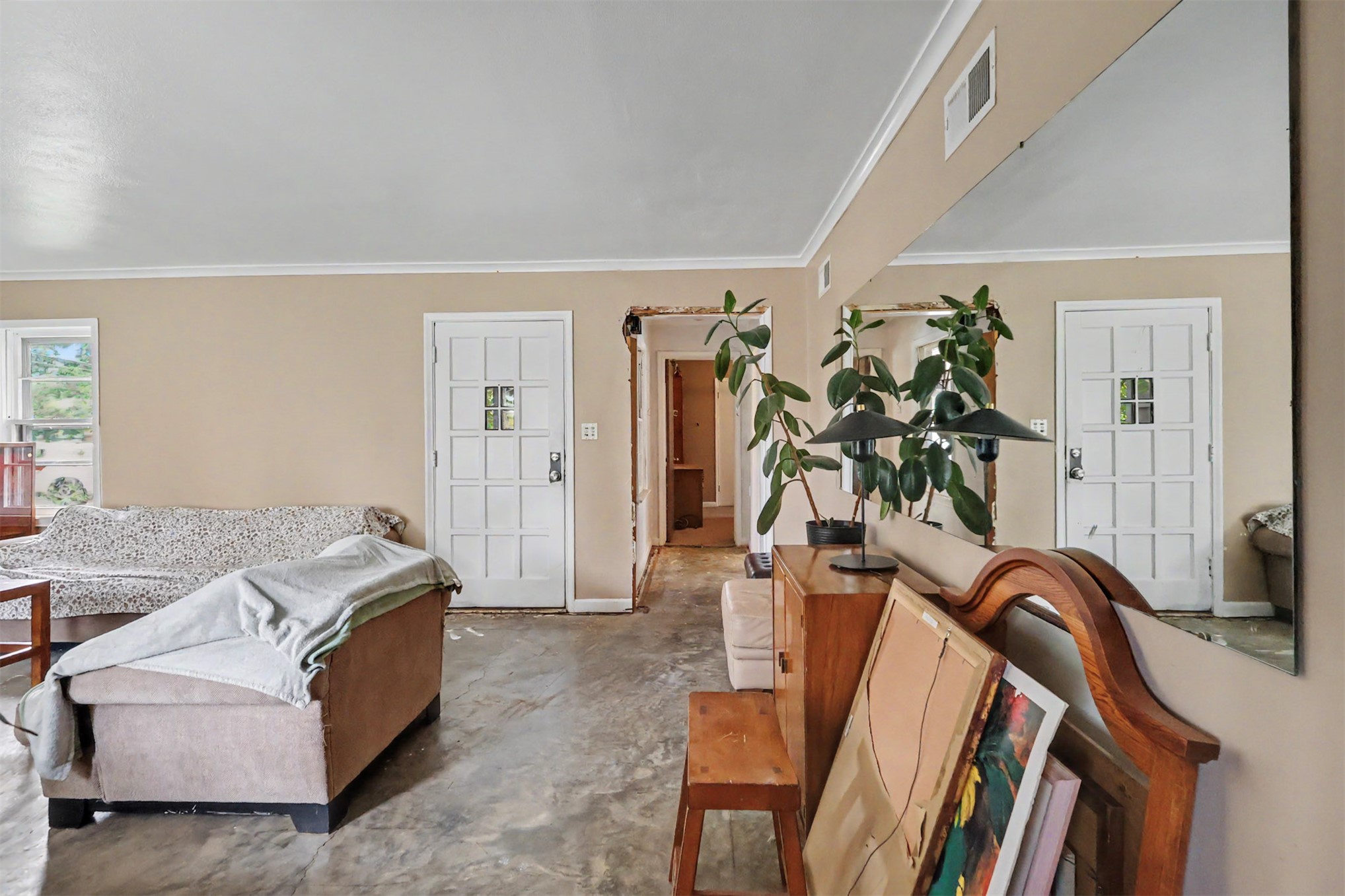 5015 E 33rd Street Property Photo 6