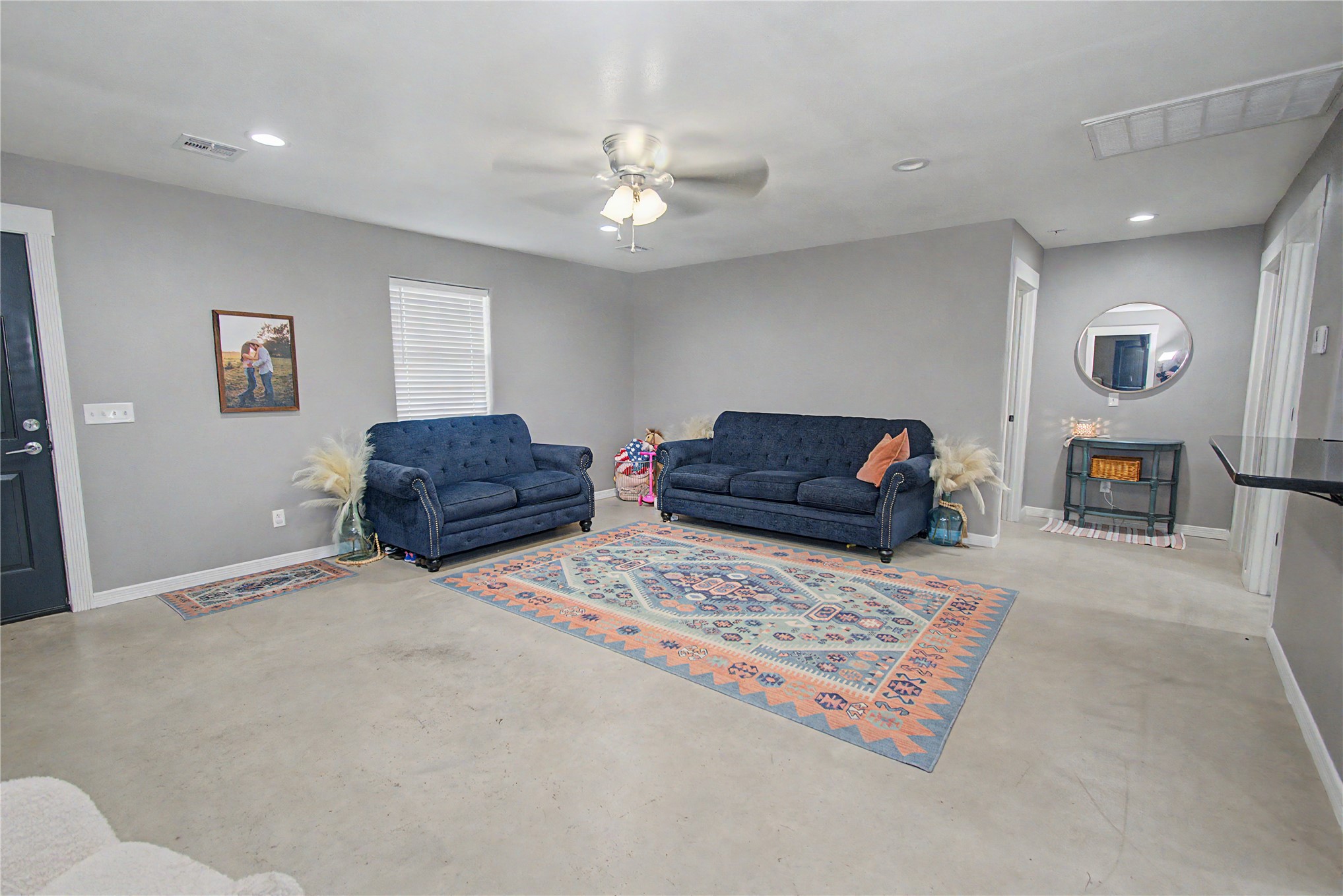 11732 Oktaha Road Property Photo 4