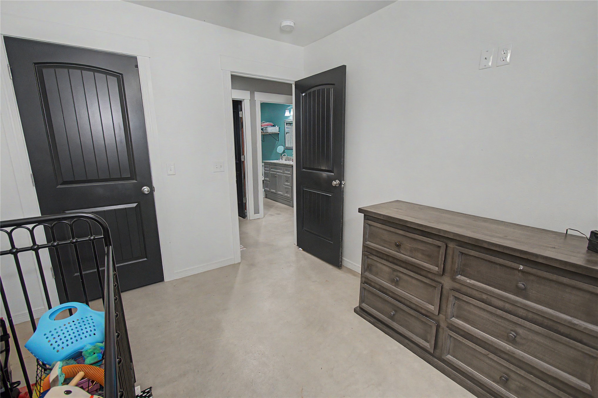 11732 Oktaha Road Property Photo 18
