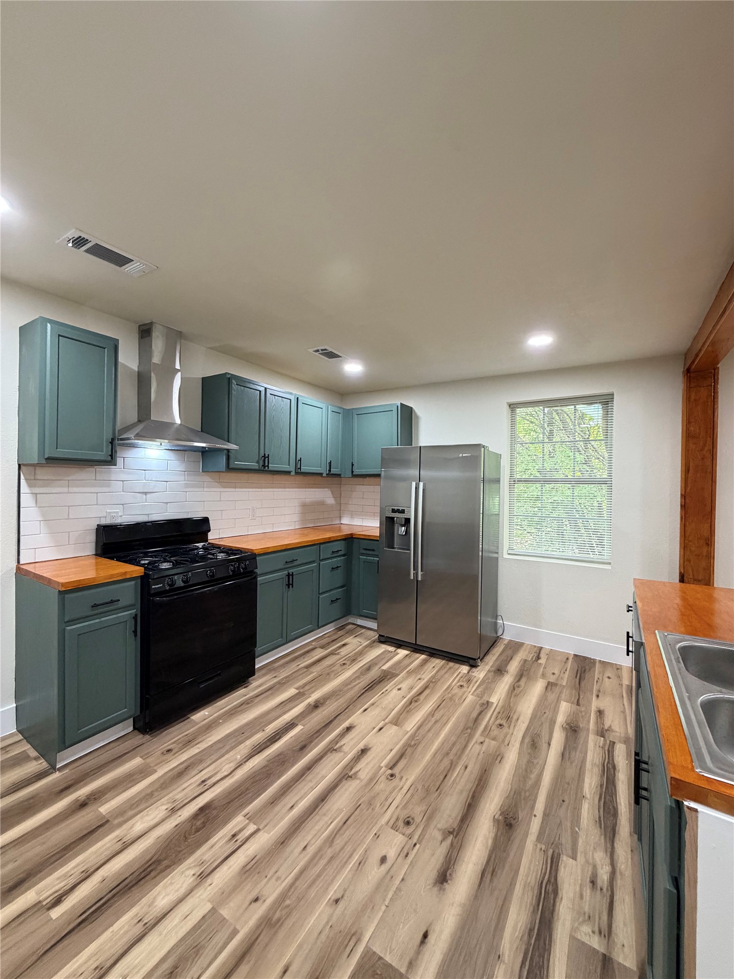 1211 Eastside Boulevard Property Photo 5