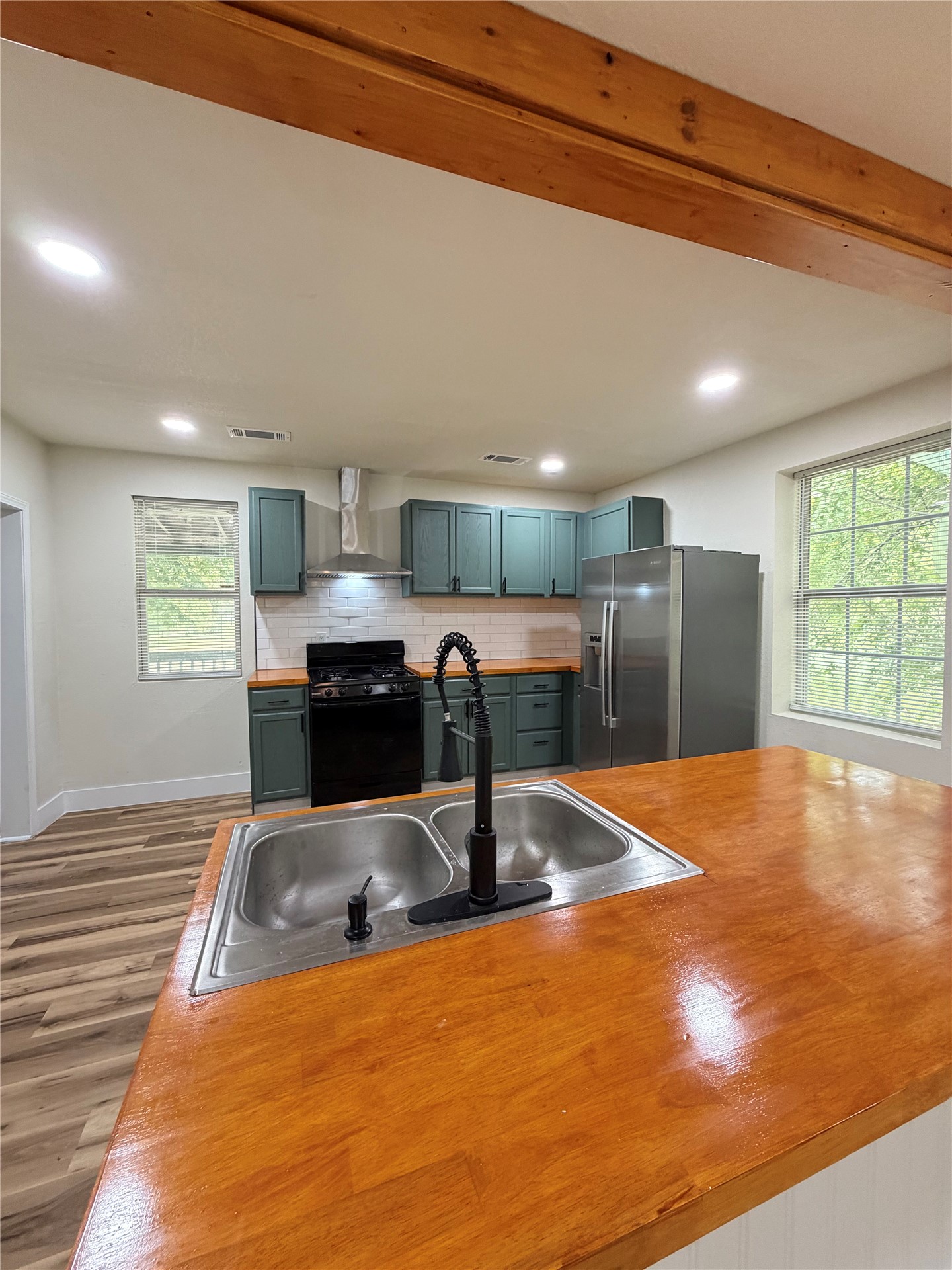 1211 Eastside Boulevard Property Photo 8